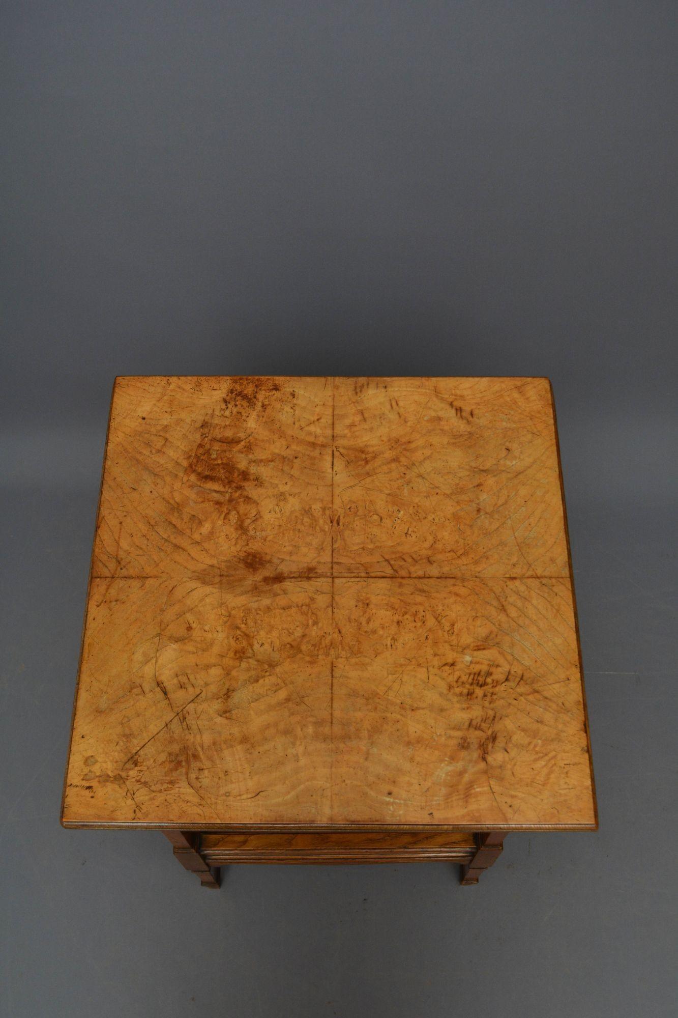 Mesa auxiliar de fresno inglesa Victorian Aesthetic Movement en venta 2