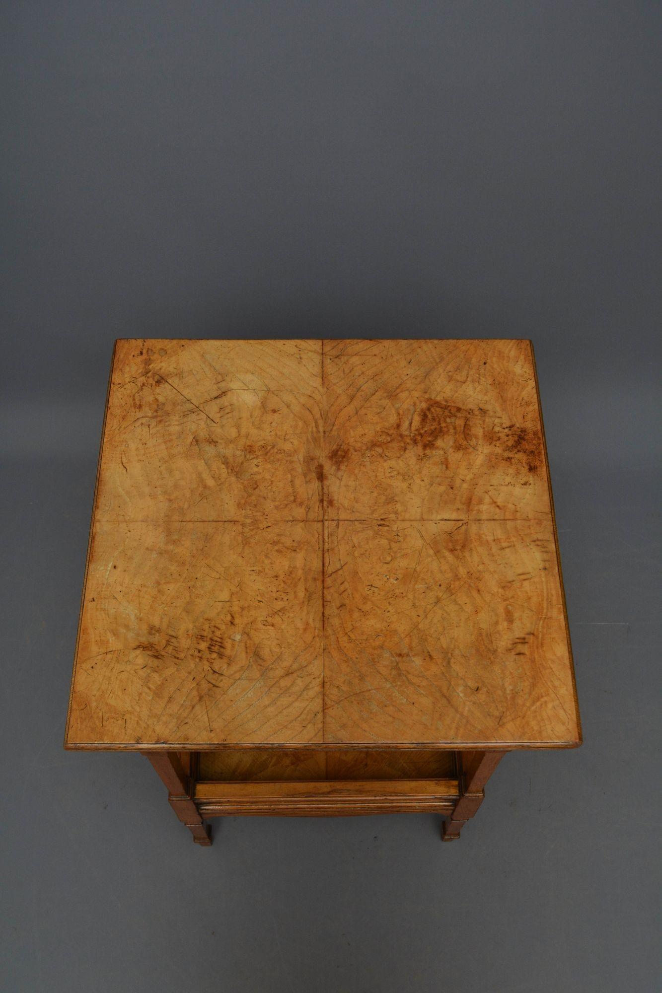 Mesa auxiliar de fresno inglesa Victorian Aesthetic Movement en venta 3