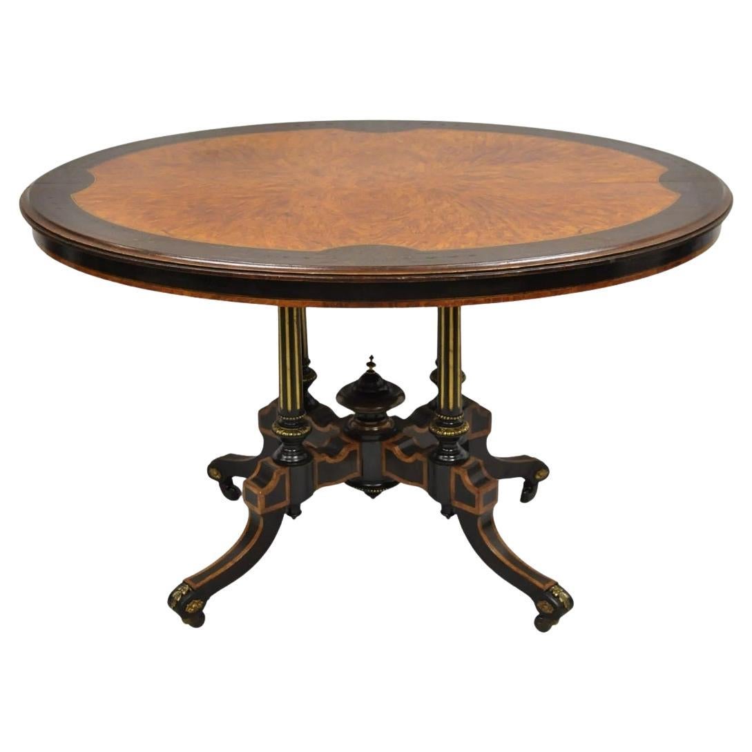 Table centrale ovale en ébène et ronce de noyer de l'époque victorienne anglaise Aesthetic Movement