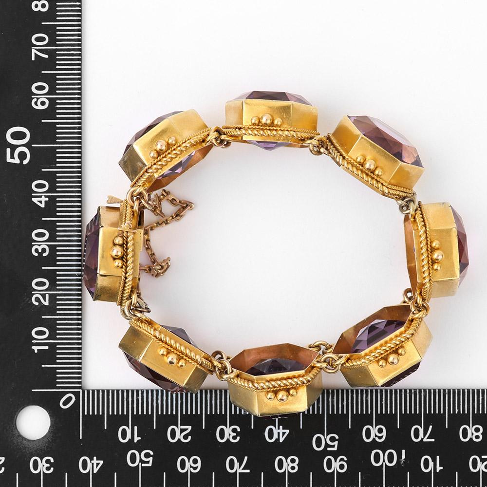 English Victorian Amethyst Bracelet 15 Karat Yellow Gold, circa 1880 2