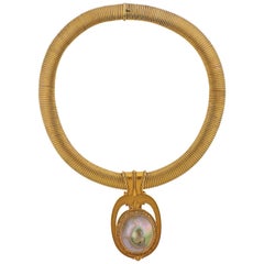 Collier pendentif anglais victorien ancien en or et perles en forme de broche