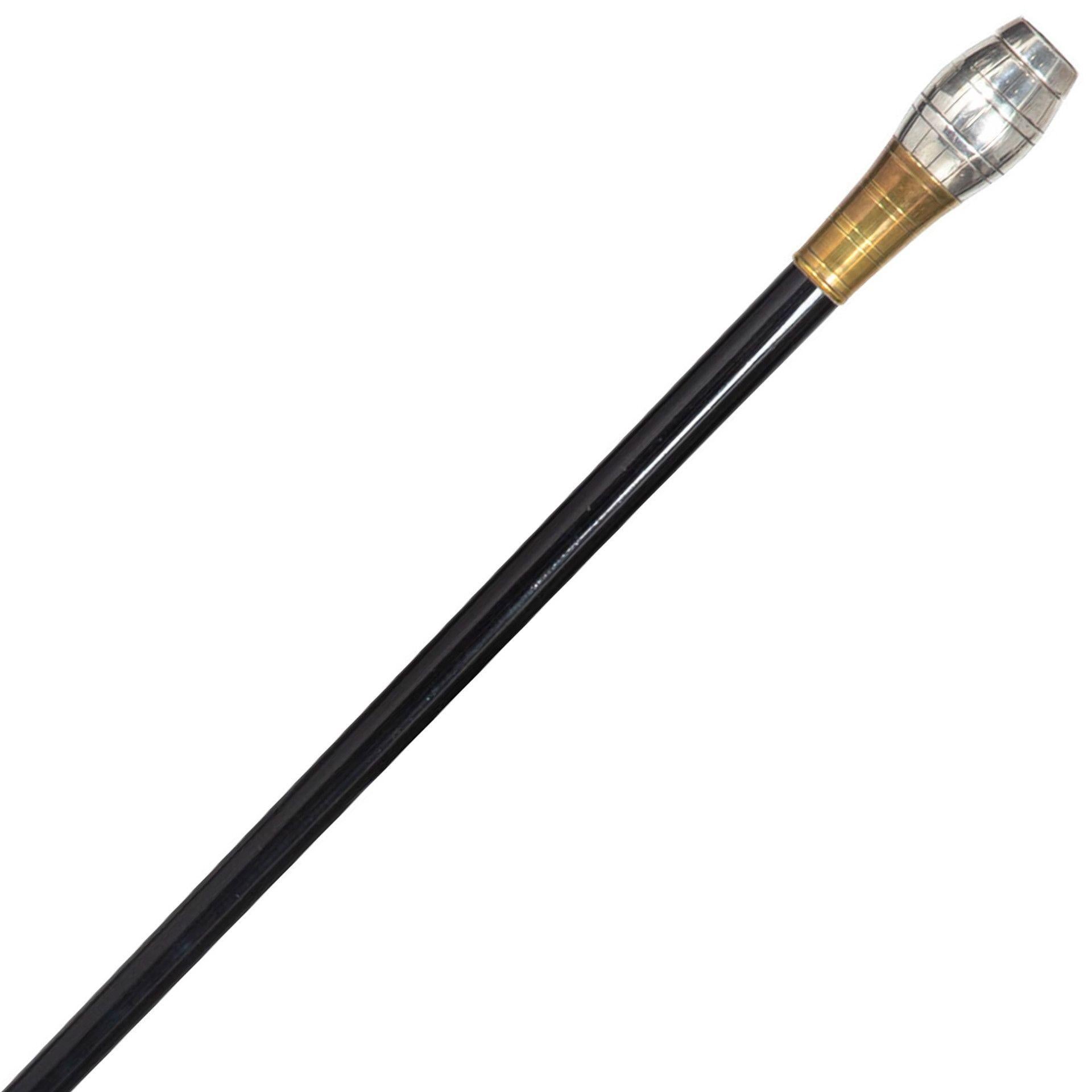 CASSAFORTE PER FIAMMIFERI VITTORIANA IN ARGENTO A FORMA DI BARILE CON MANICO IN CANNA EBANIZZATA

Sul lato inferiore del coperchio a vite c'è il marchio con la numerazione di serie 