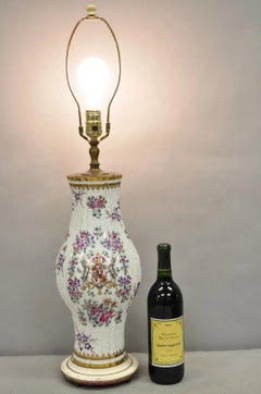 English Victorian Armorial Porcelain Hand Painted Chinese Export Table Lamp