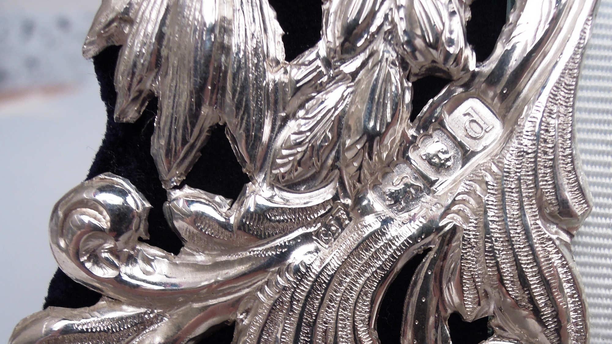 Marco victoriano inglés Art Nouveau de plata de ley, 1899 en venta 3