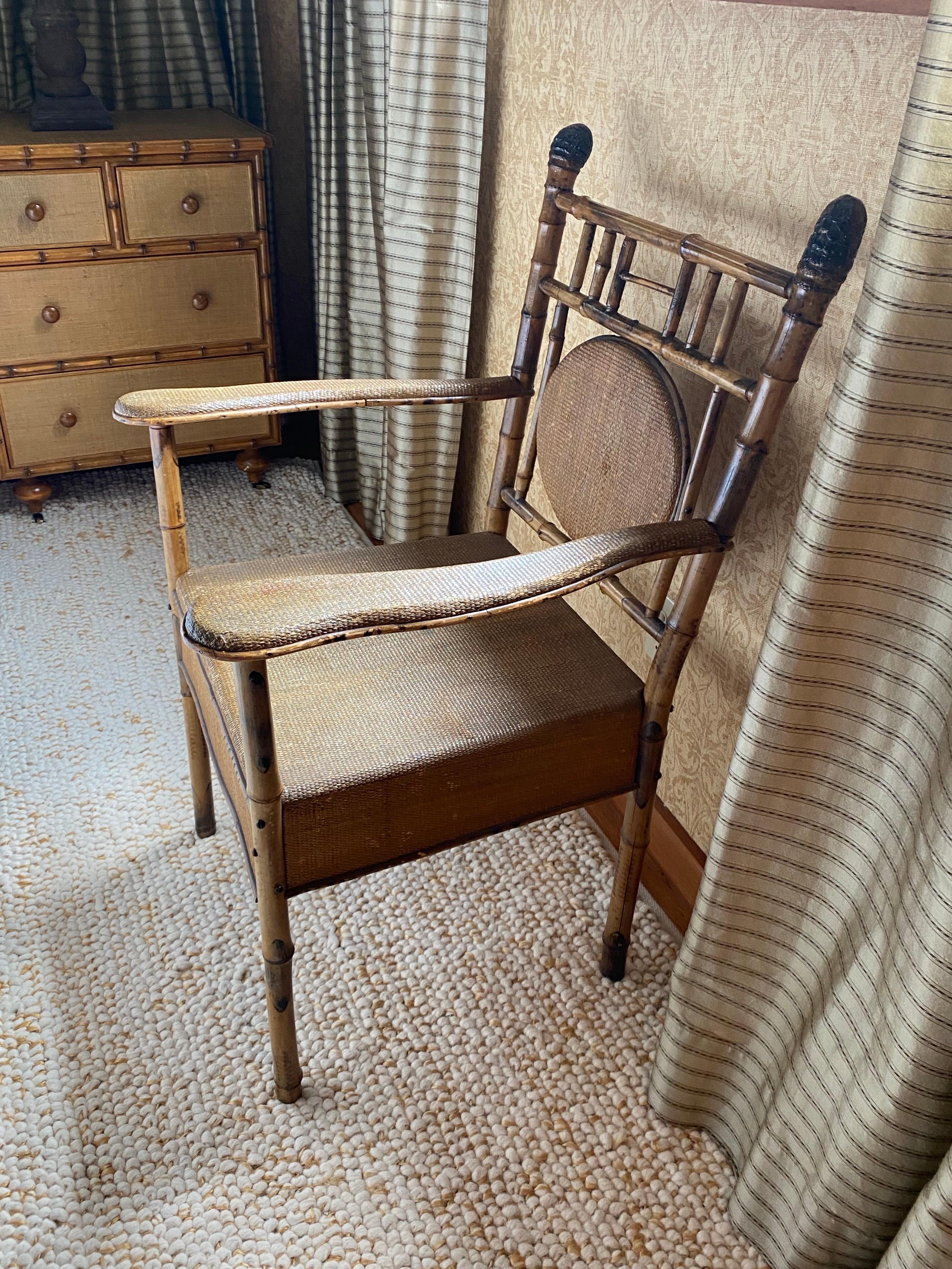 Sillón victoriano inglés de bambú Inglés en venta