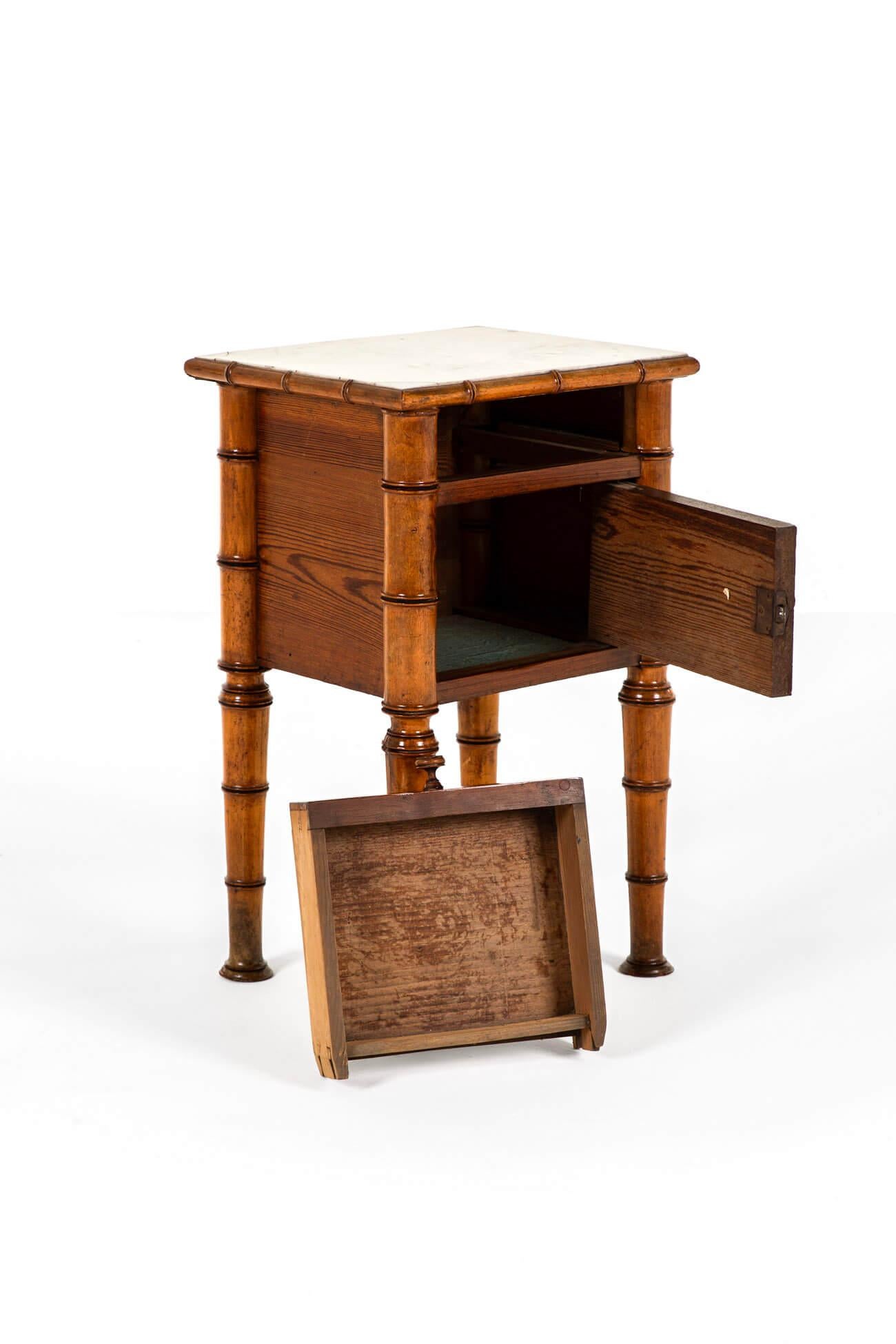 XIXe siècle Meuble de chambre en bambou de style victorien anglais en vente