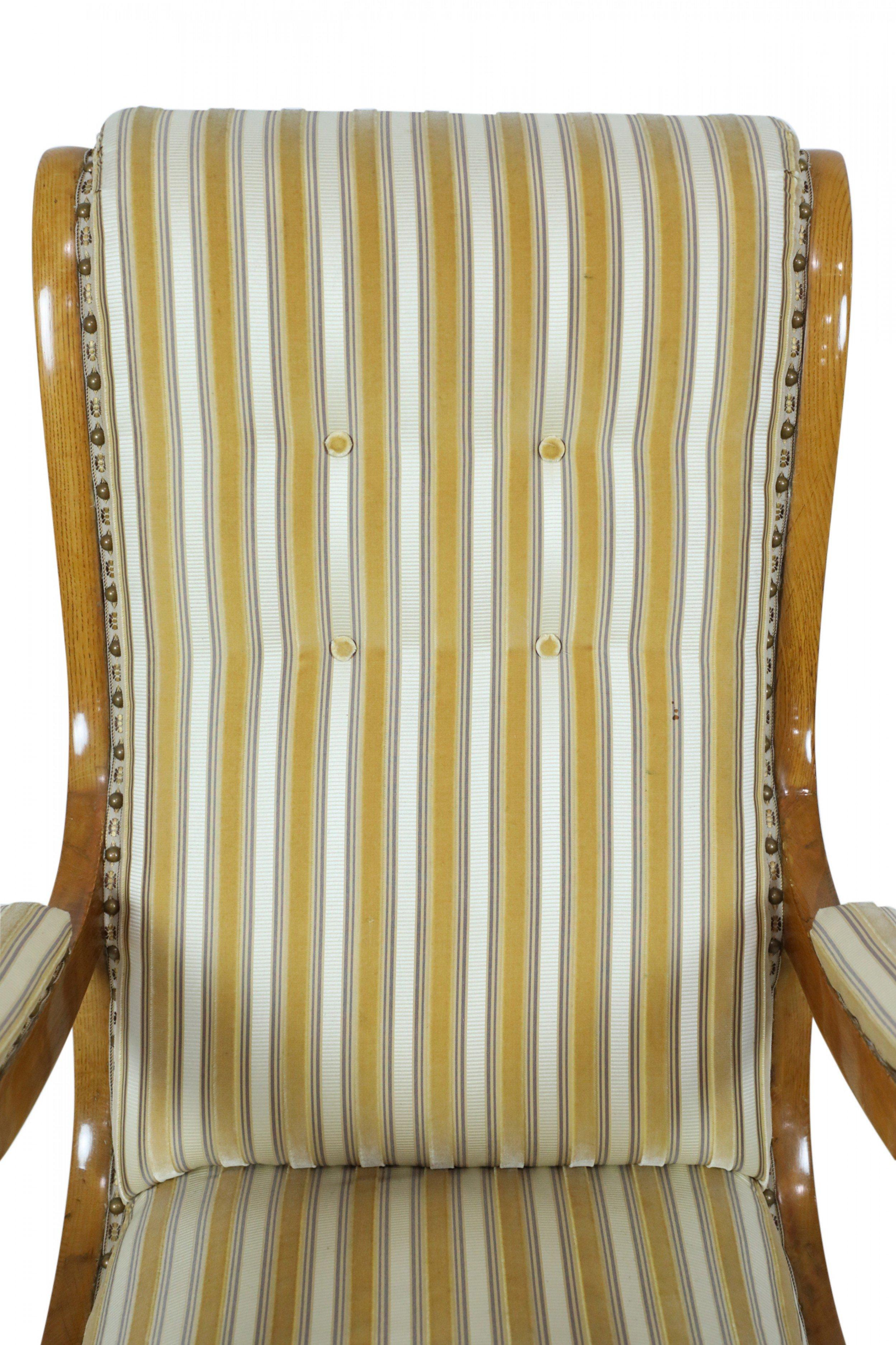 English Victorian Blond Wood Scroll Armchair with Striped Upholstery For Sale 10