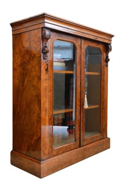 English Victorian Bookcase in Figured Walnut c1870