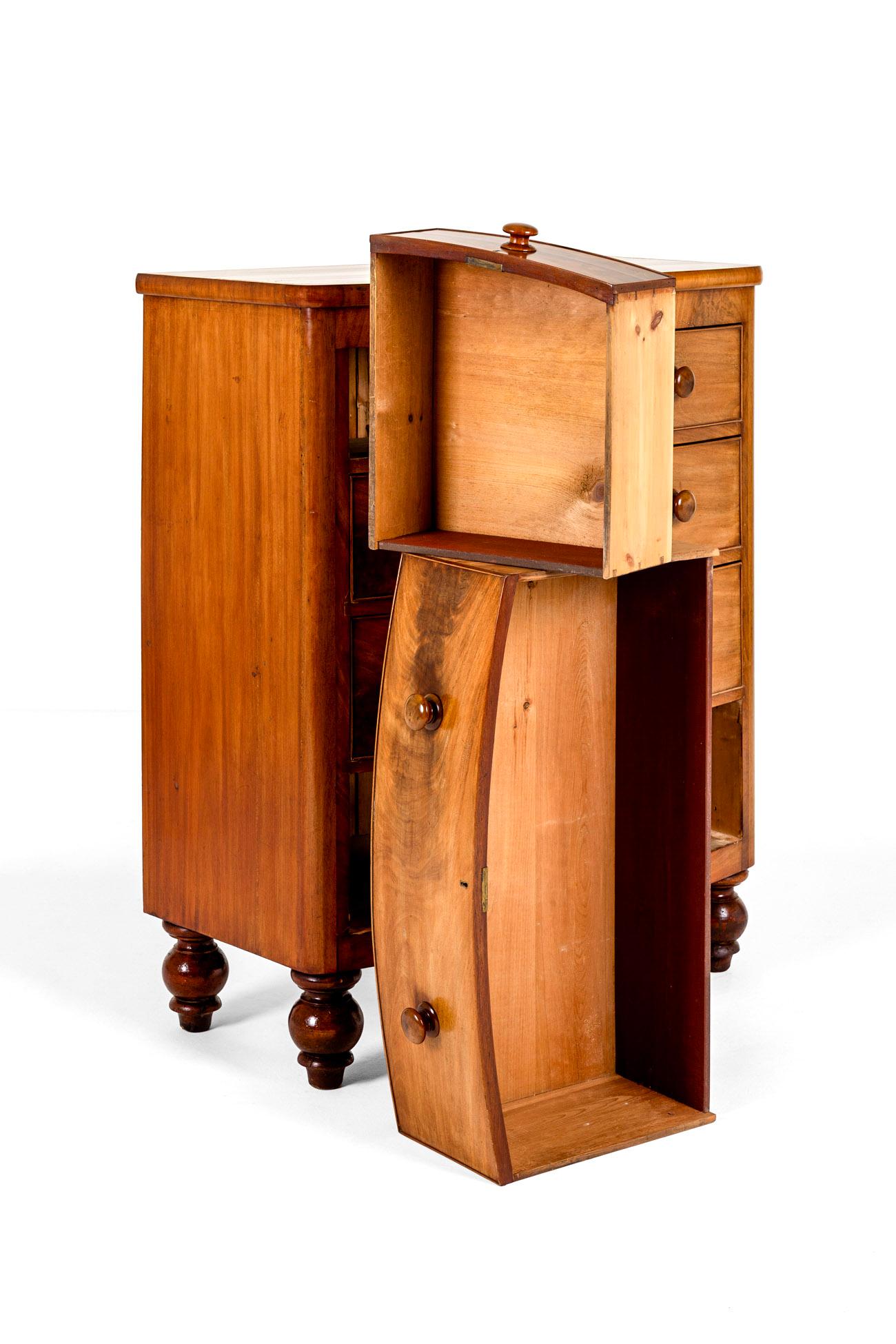 English Victorian Bow Fronted Chest Of Drawers In Good Condition For Sale In Faversham, GB