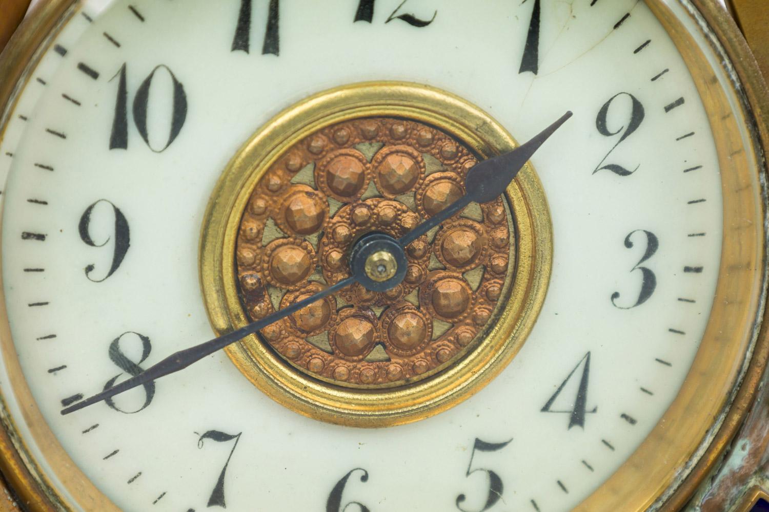 English Victorian Brass Horseshoe Clock For Sale 6