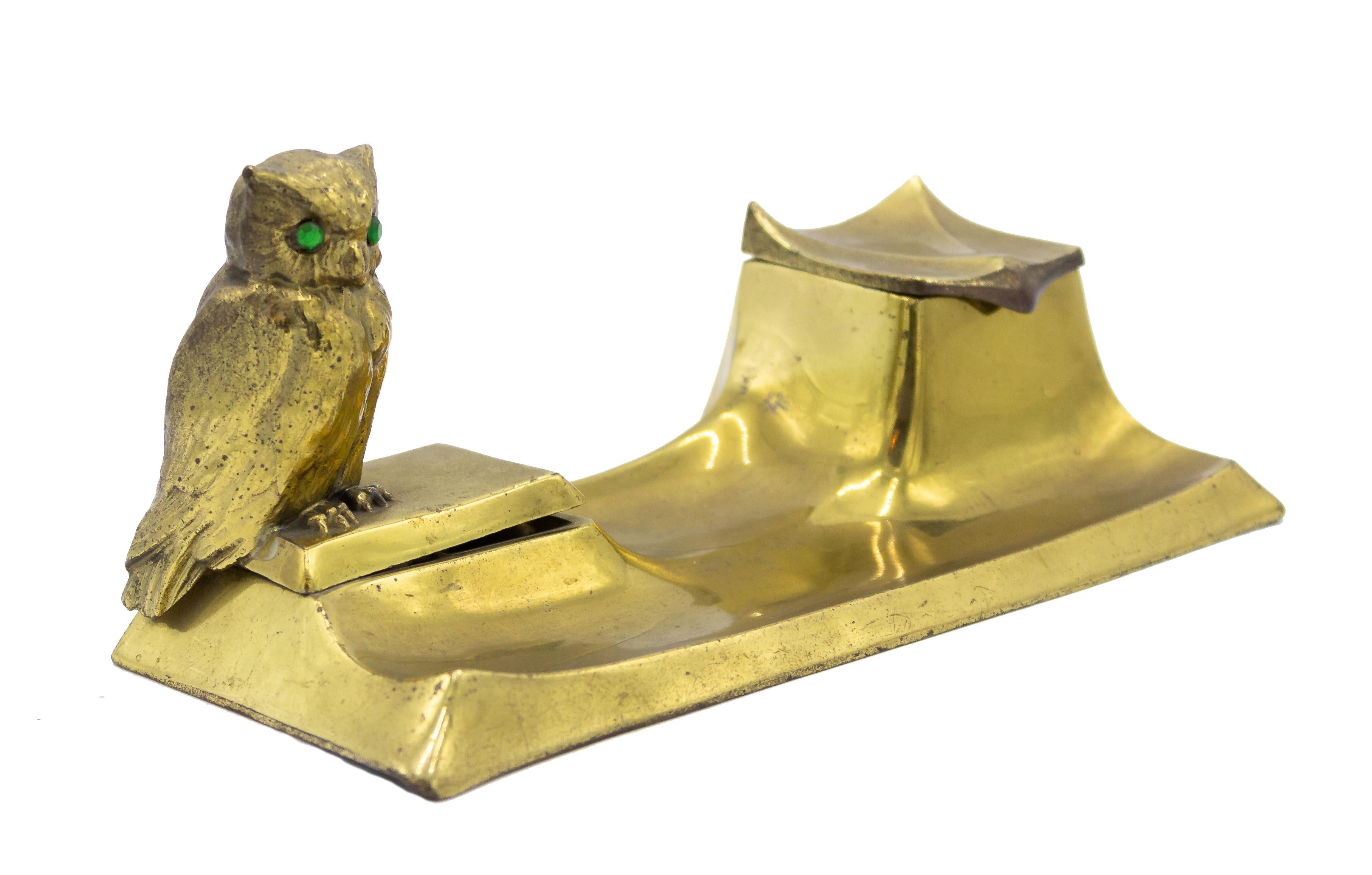 English Victorian Brass Owl Inkwell For Sale 1