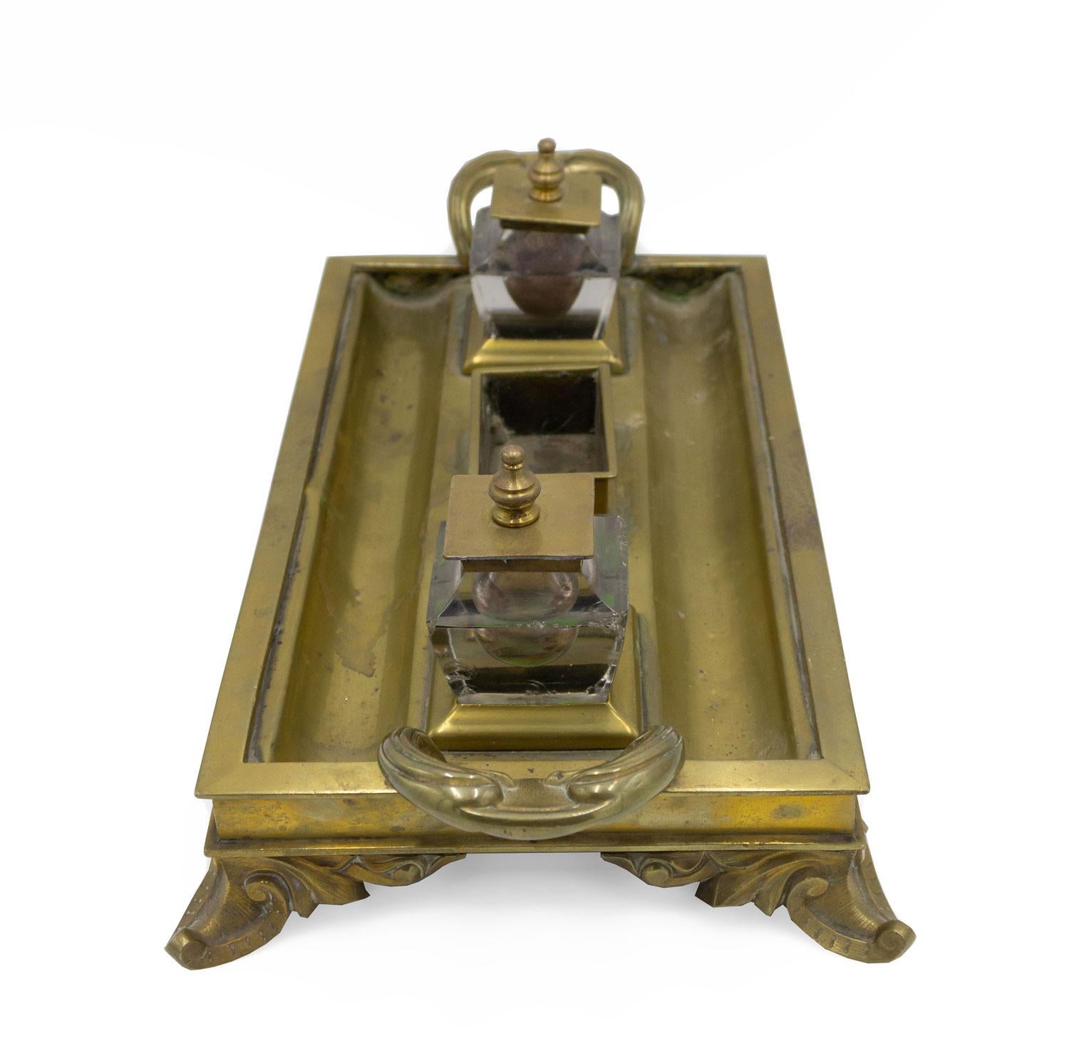 English Victorian Bronze Double Inkwell (19. Jahrhundert) im Angebot