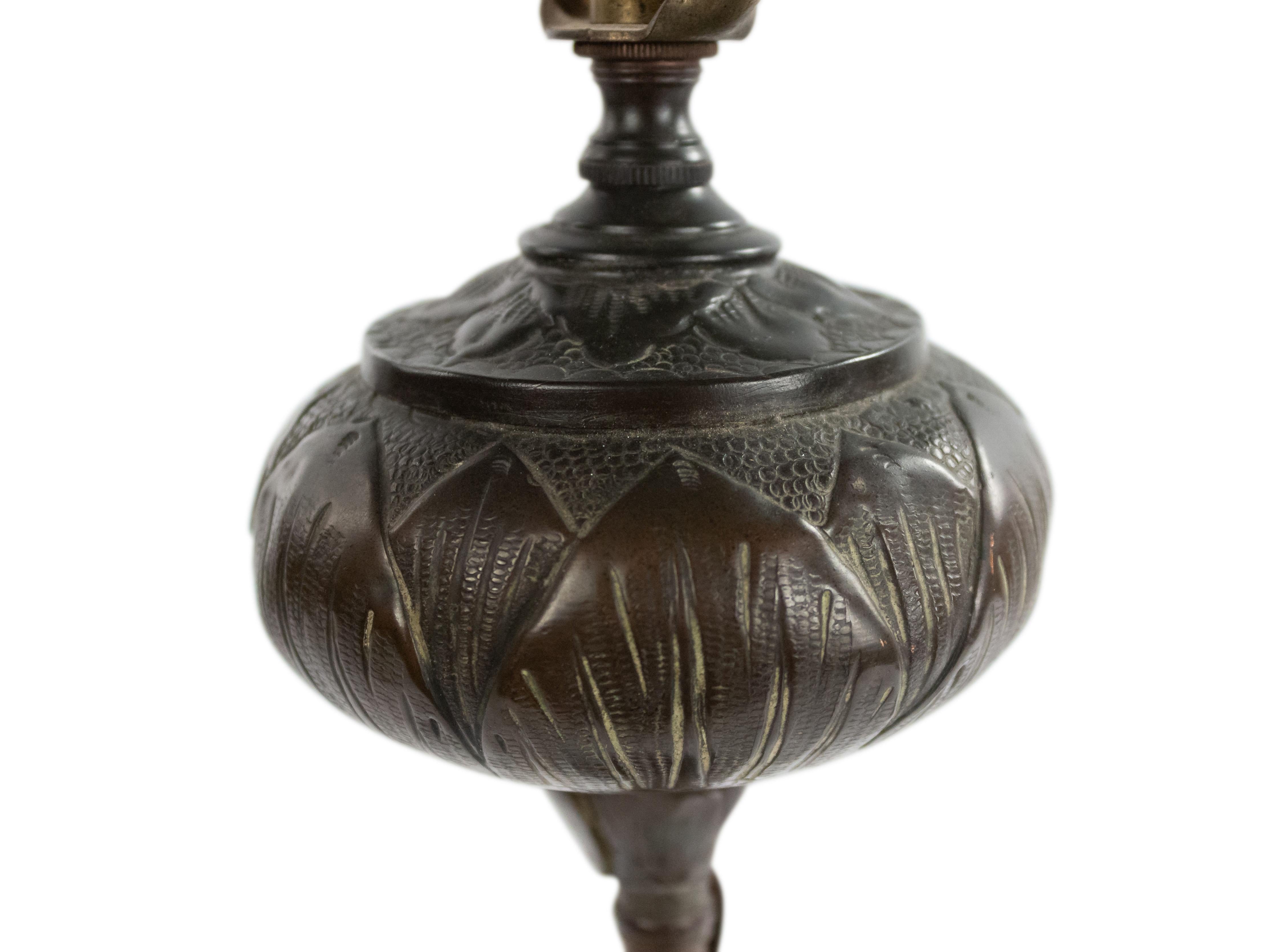 English Victorian Bronze Monkey Table Lamp For Sale 1