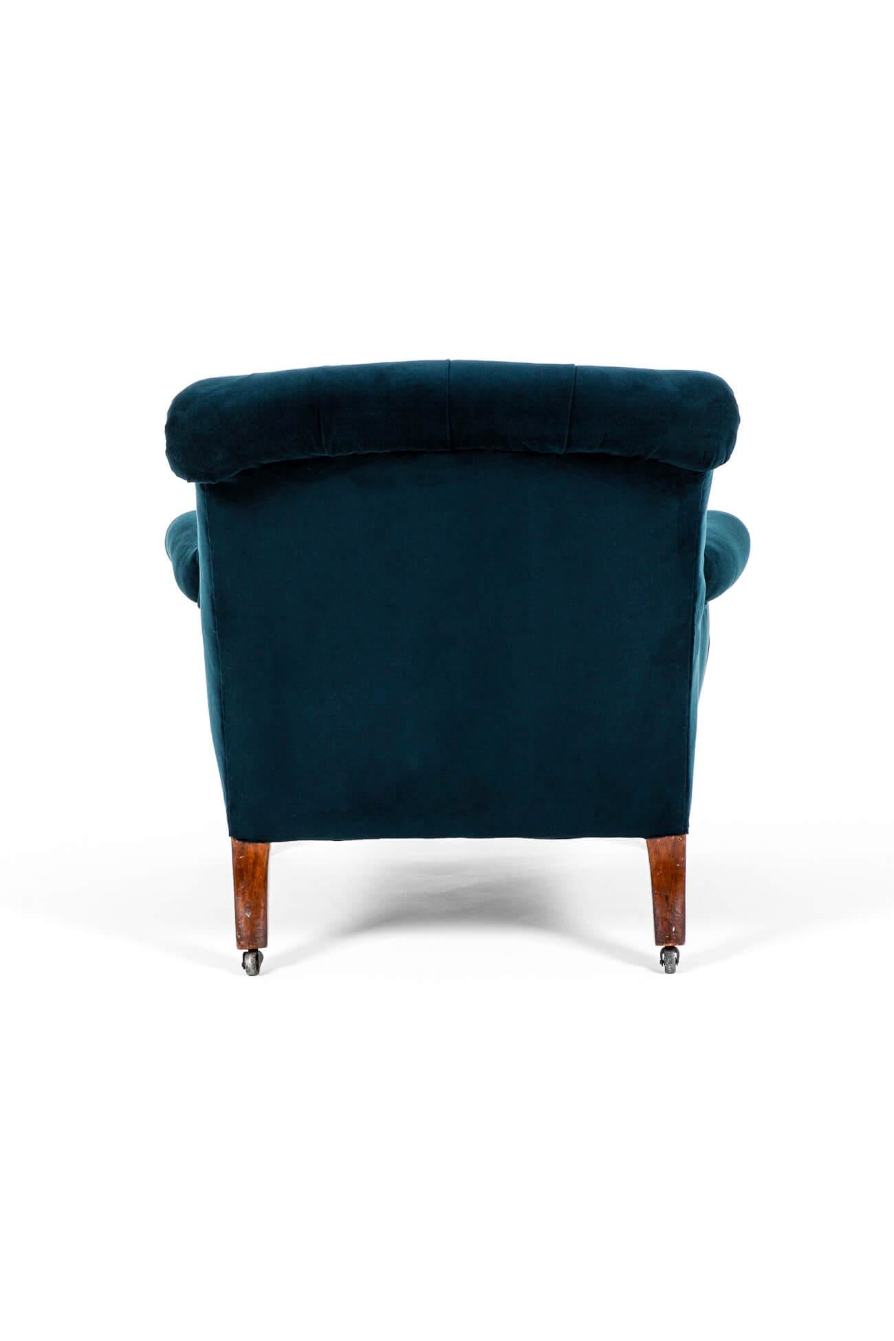 High Victorian English Victorian Button Back Armchair in Navy Upholstery For Sale