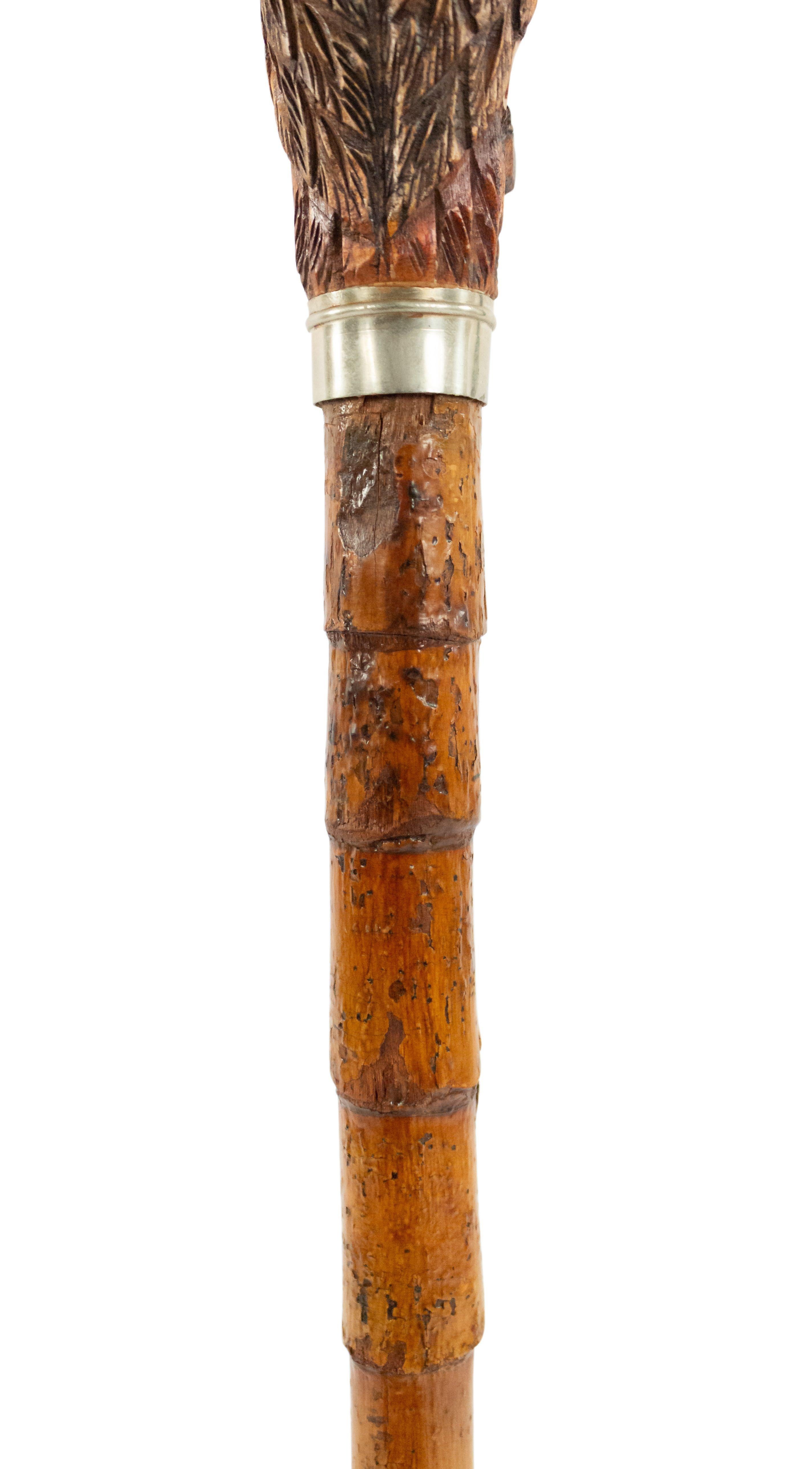 English Victorian Carved Bamboo Pelican Cane In Good Condition For Sale In New York, NY
