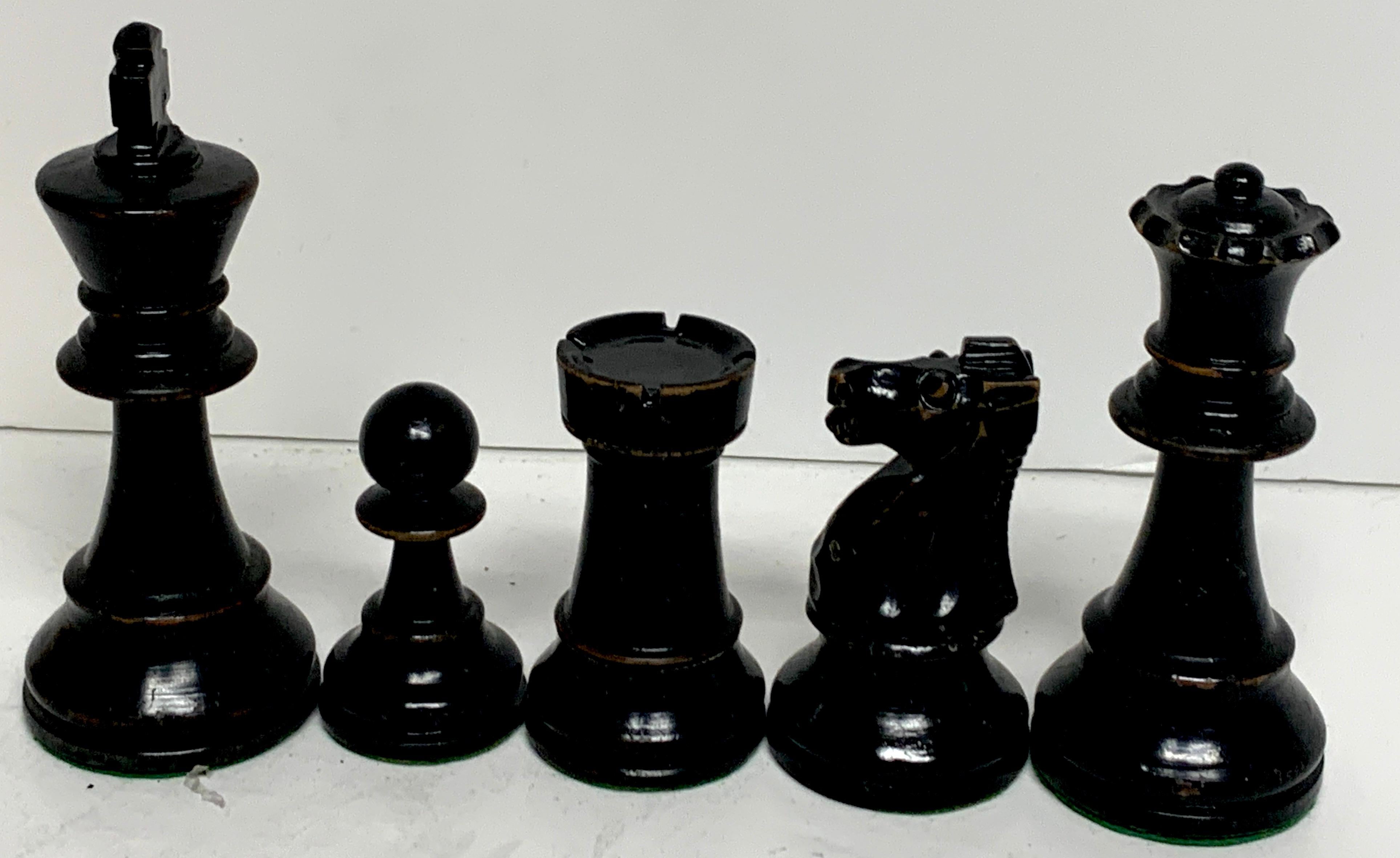 English Victorian Carved Satinwood and Ebonized Chess Pieces In Good Condition In West Palm Beach, FL