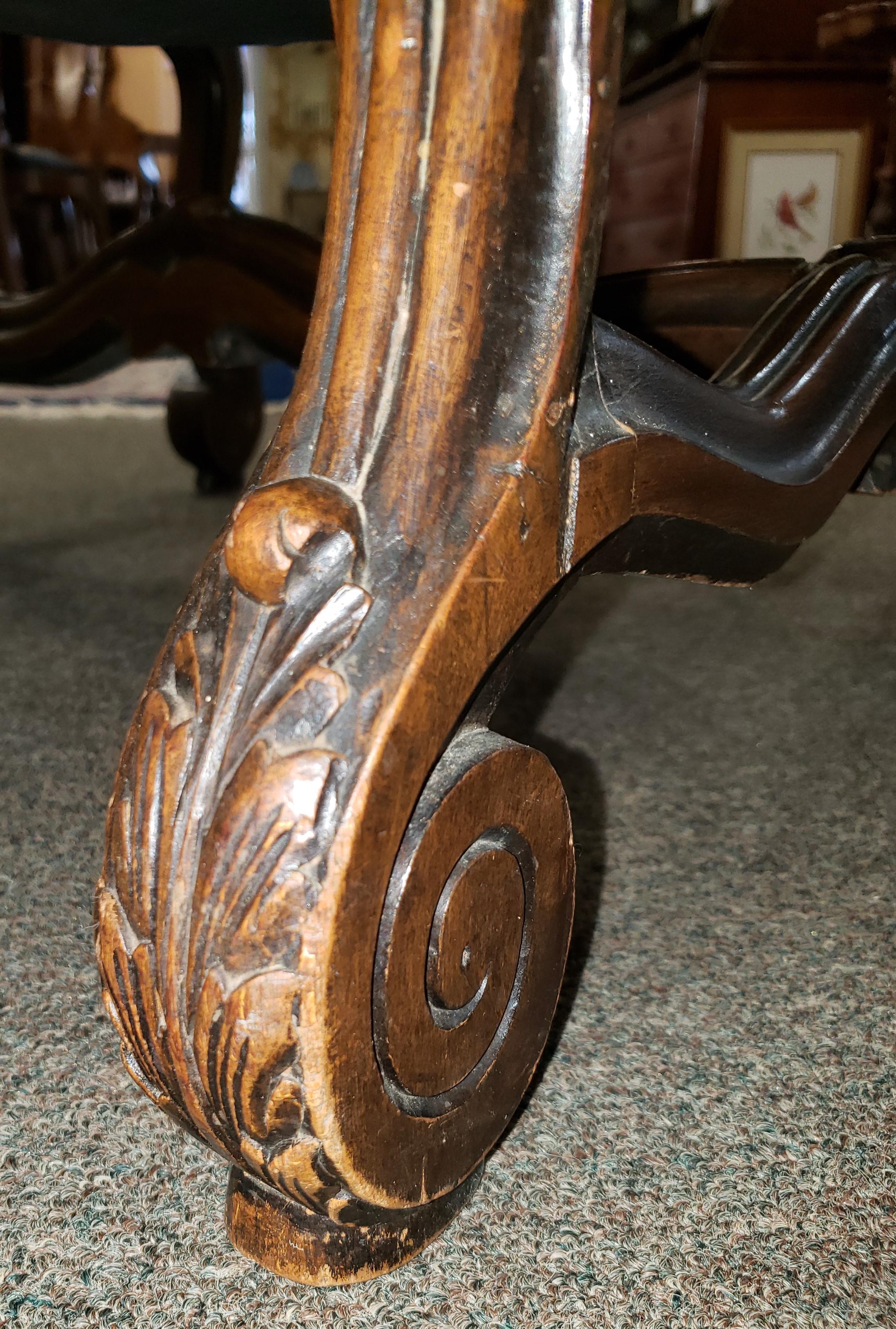 English Victorian Carved Walnut Armchair For Sale 5