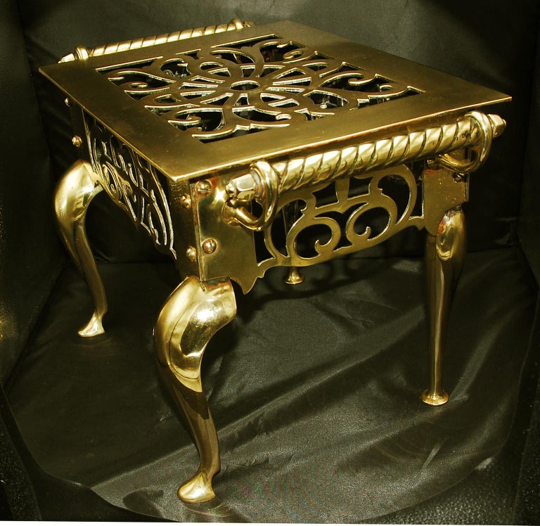 English Victorian Cast Brass Footman with Cabriole Legs Pierced