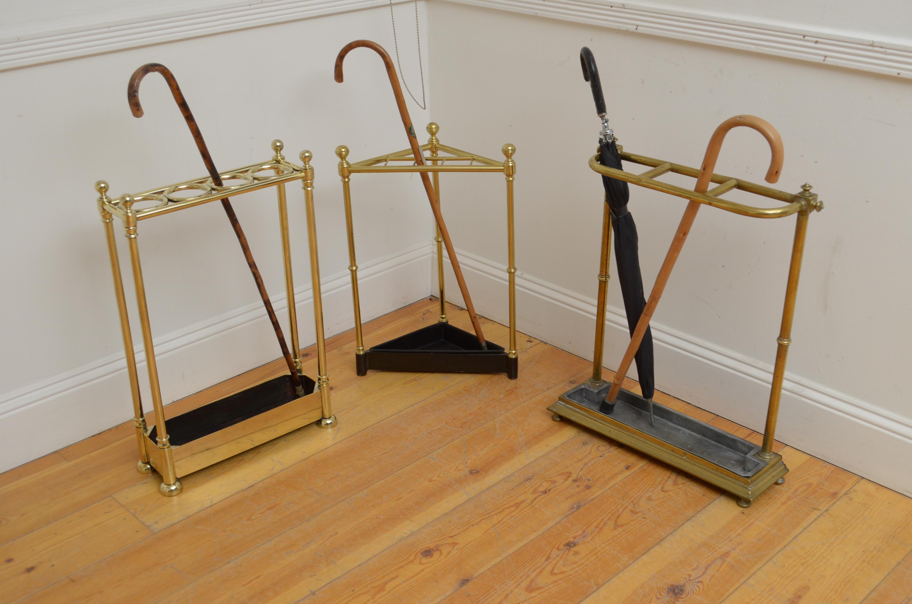 English Victorian Cast Iron Umbrella Stand For Sale 3