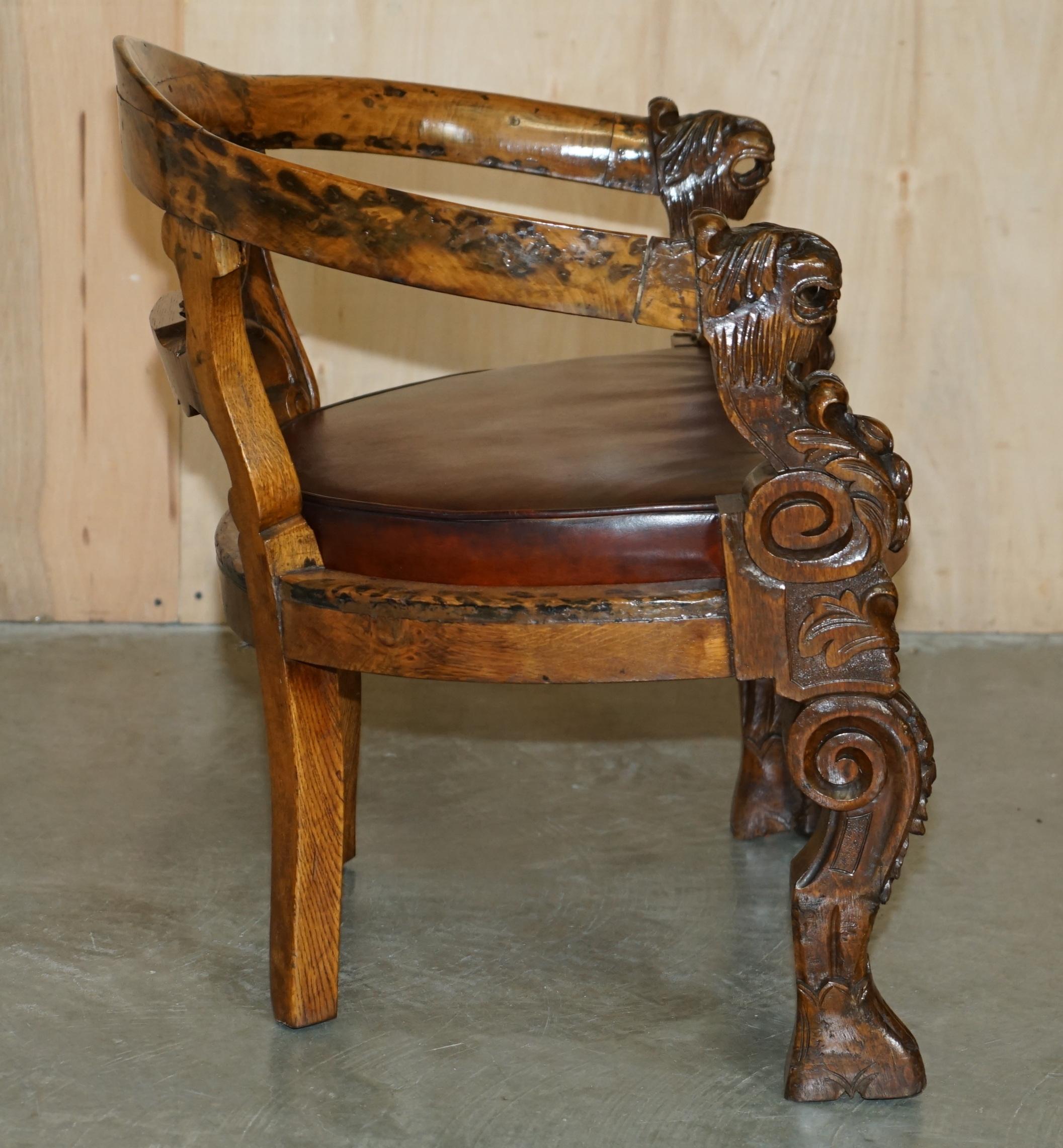 ENGLISH ViCTORIAN CIRCA 1840-1860 HAND CARVED LIONS HEAD BROWN LEATHER ARMCHAIR For Sale 6