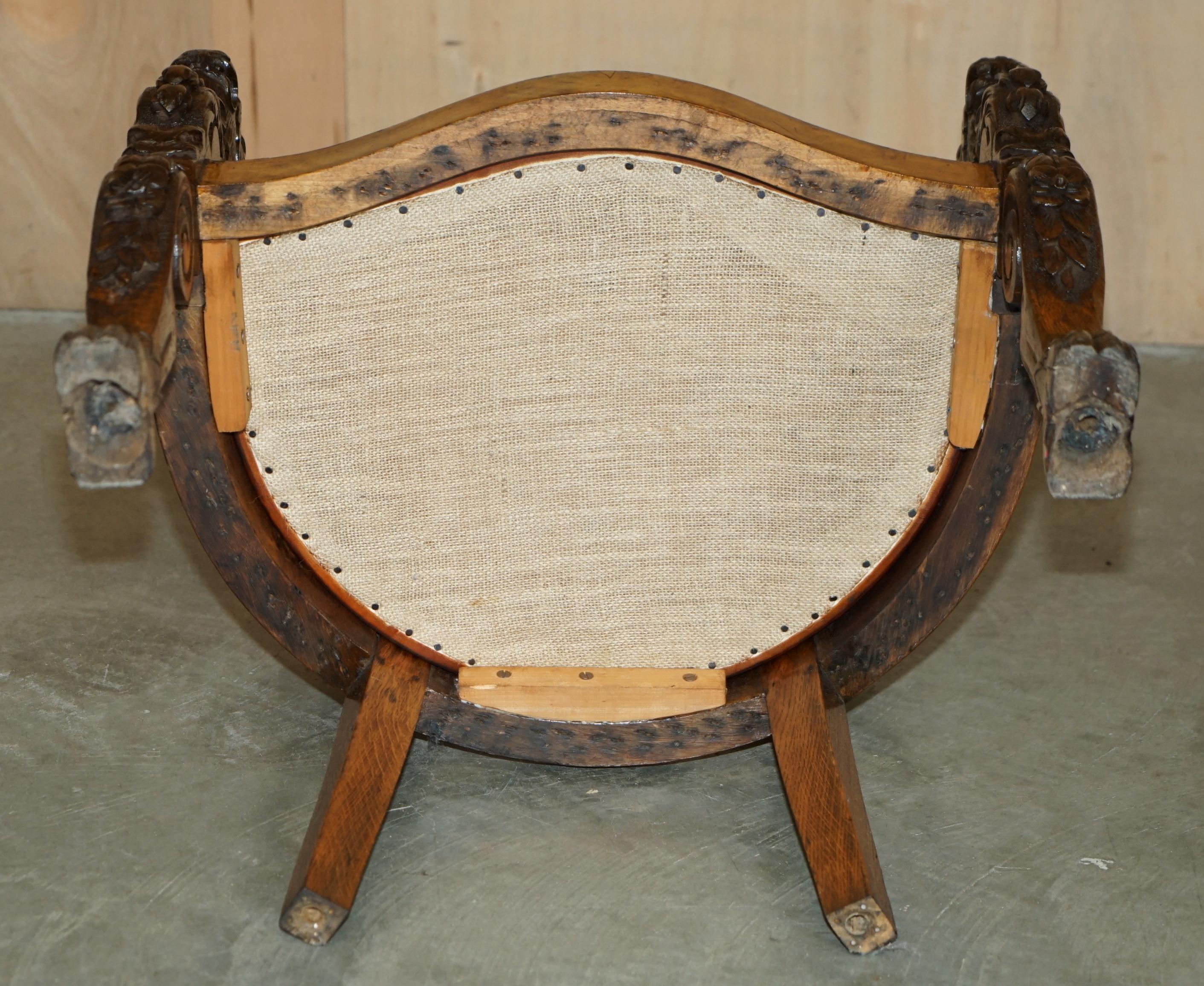 ENGLISH ViCTORIAN CIRCA 1840-1860 HAND CARVED LIONS HEAD BROWN LEATHER ARMCHAIR For Sale 11