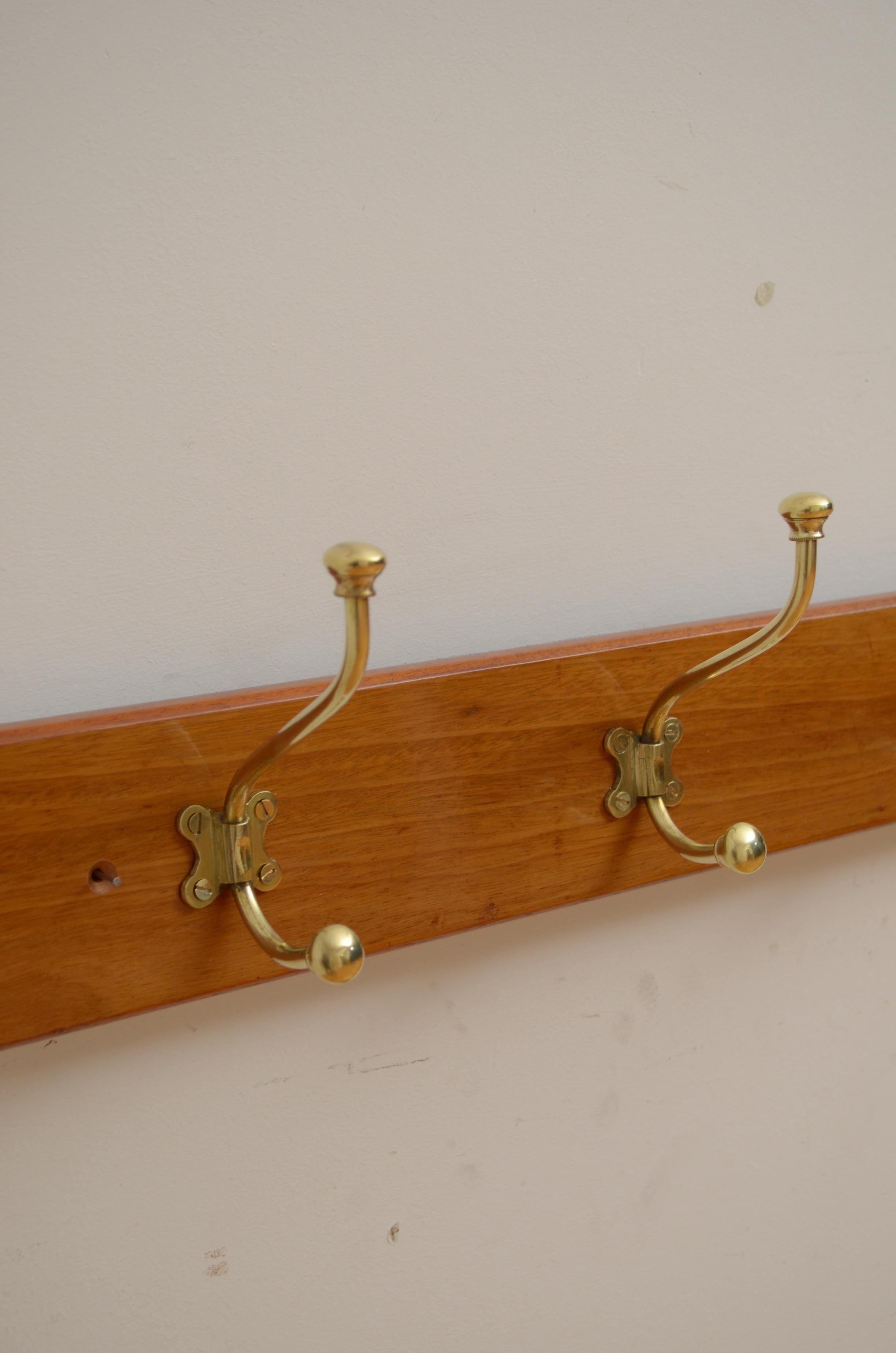 English Victorian Coat Rack Walnut Coat Hooks c1880 For Sale 3