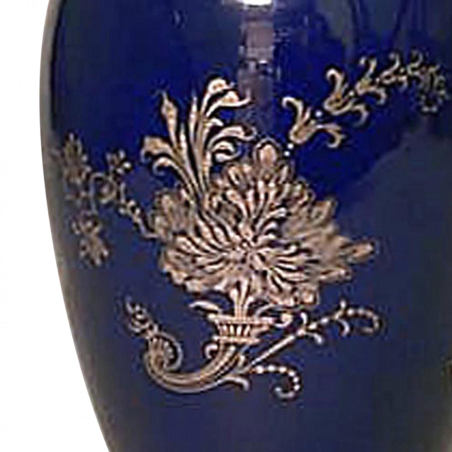 Britannico English Victorian Cobalt Blue and Gold Porcelain Vase in vendita