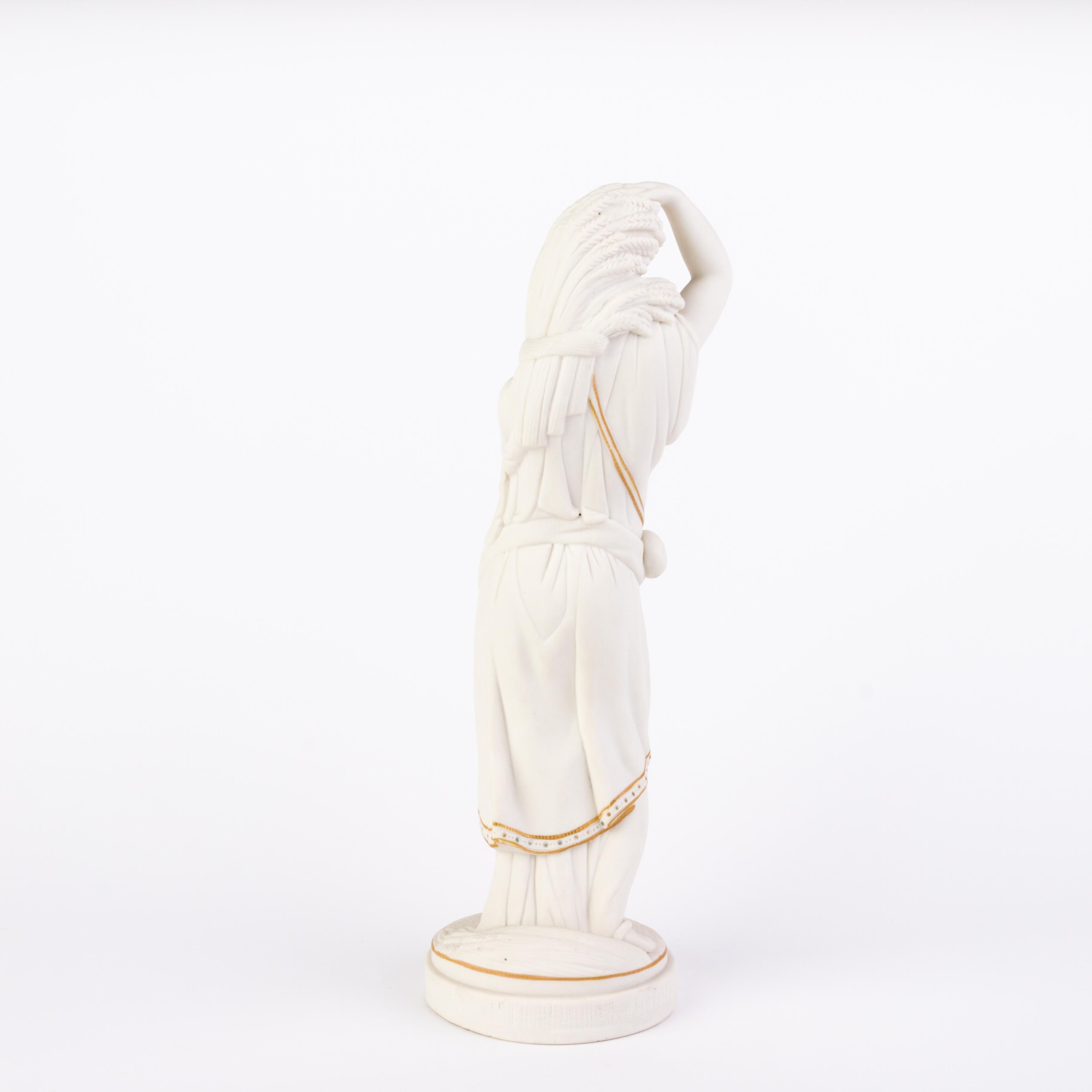 English Victorian Copeland Parian Ware Statue of Autumn 19th Century In Good Condition For Sale In Nottingham, GB