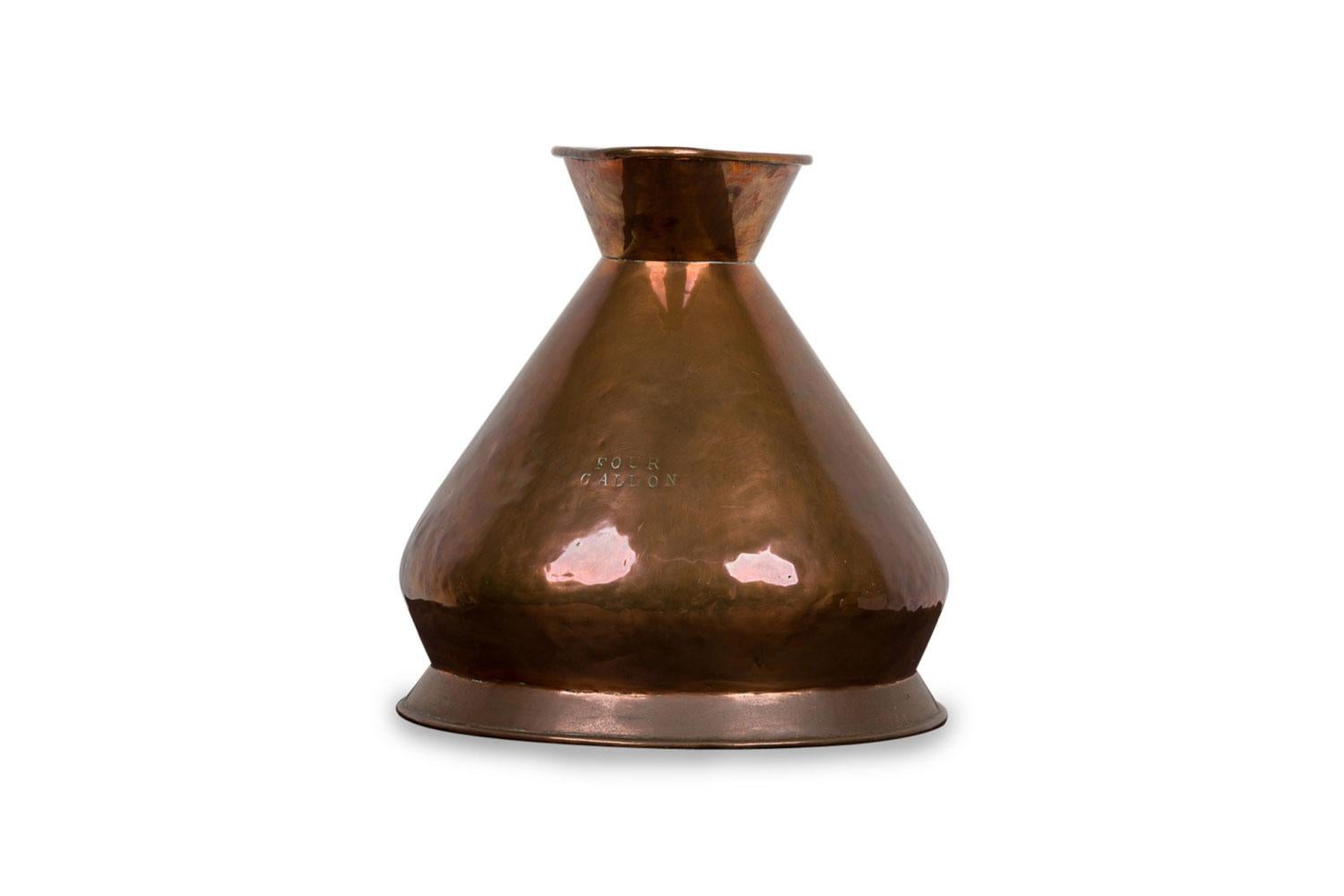 Carafe à eau / aiguière de quatre gallons en cuivre de l'époque victorienne anglaise Bon état - En vente à Queens, NY