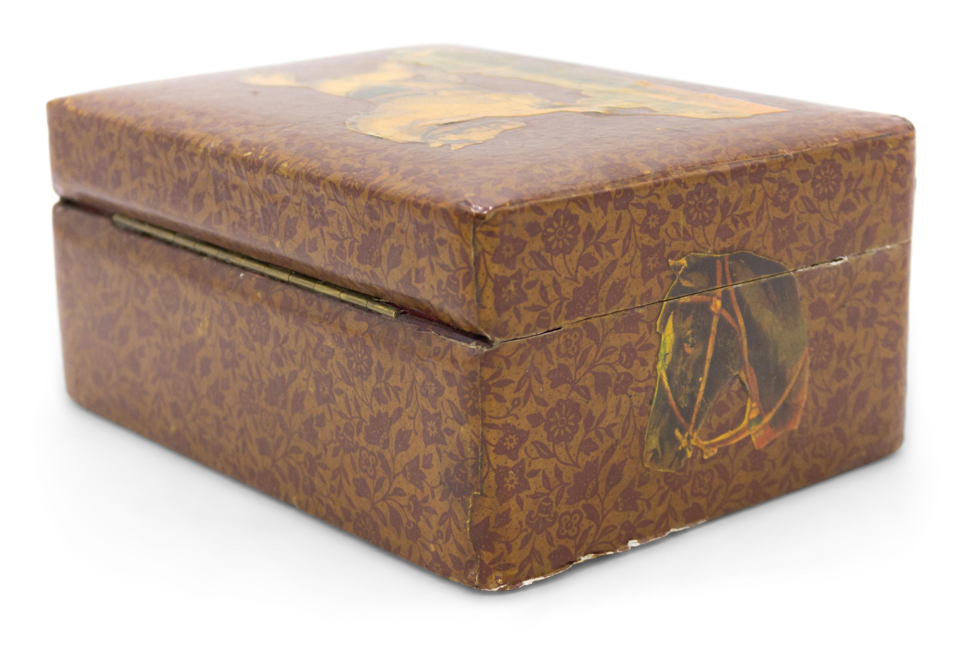 English Victorian Decoupaged Horse Jewelry Box In Good Condition For Sale In New York, NY