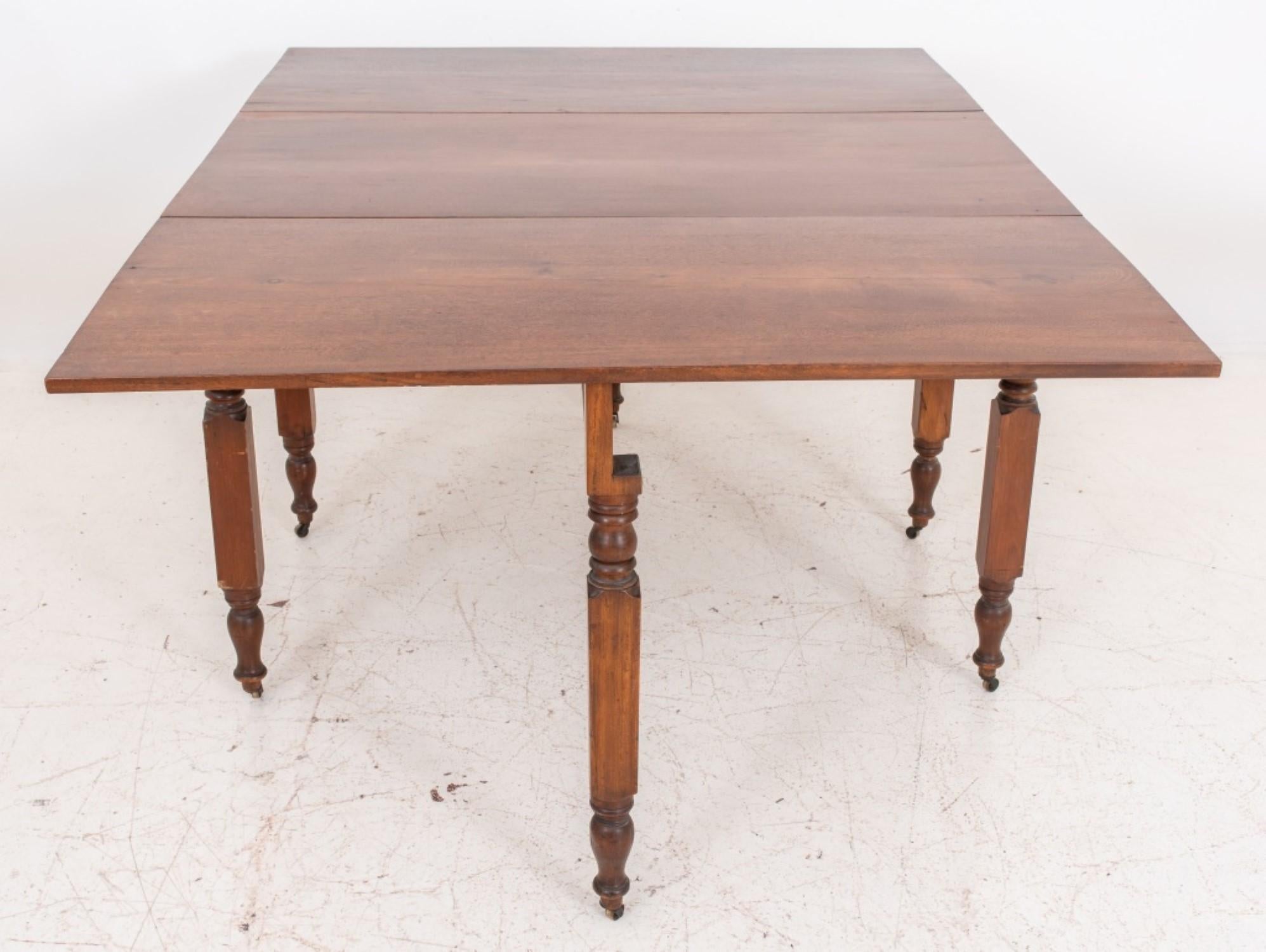 English Victorian Drop Leaf Dining Table, 19th C. For Sale 2