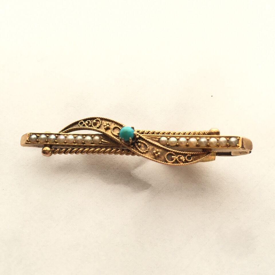 English Victorian Etruscan Revival 15K Turquoise & Seed Pearl Brooch Marked 15C For Sale 5