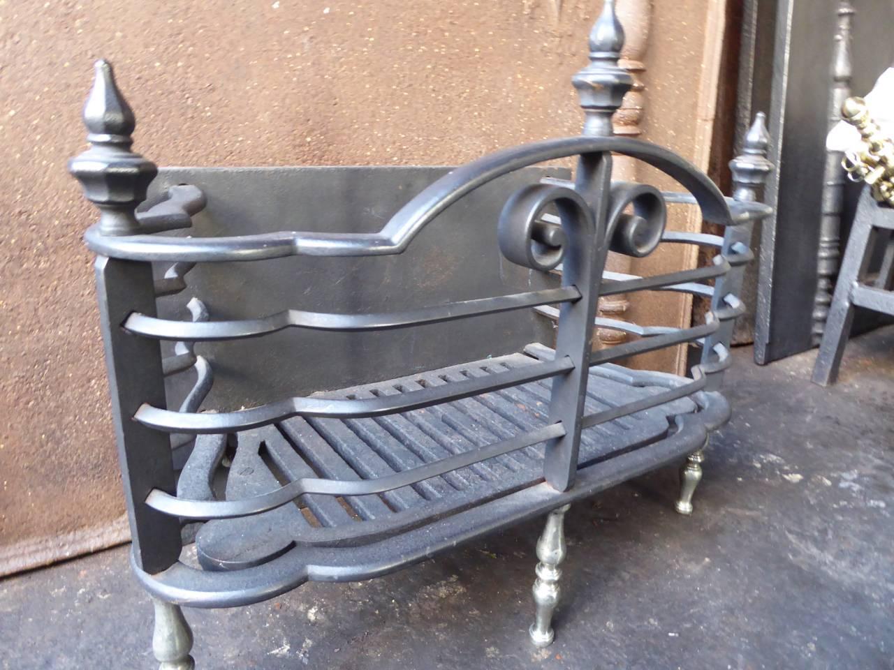 British English Victorian Fireplace Grate or Fire Basket
