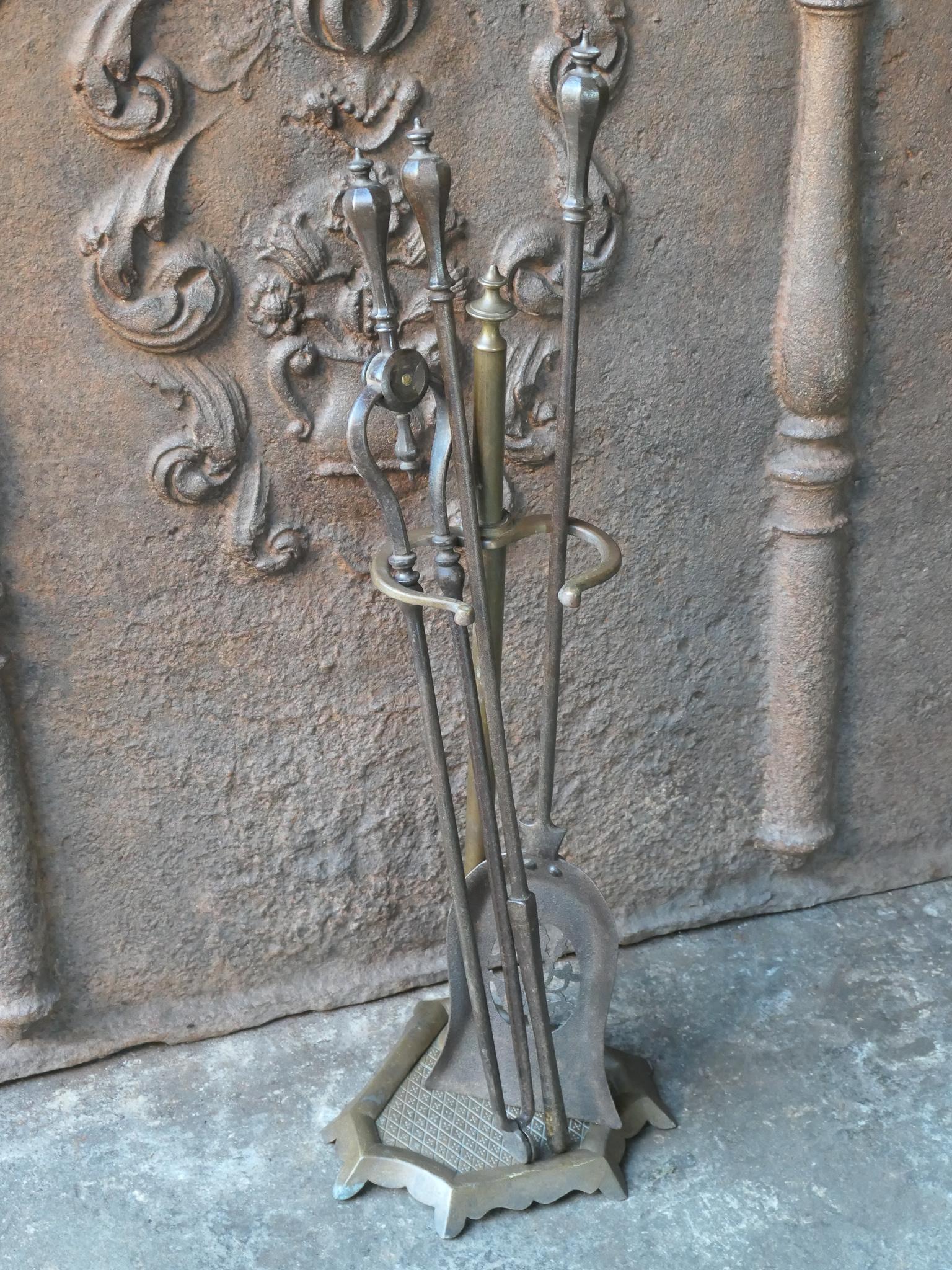 Cast English Victorian Fireplace Tools, 19th C For Sale