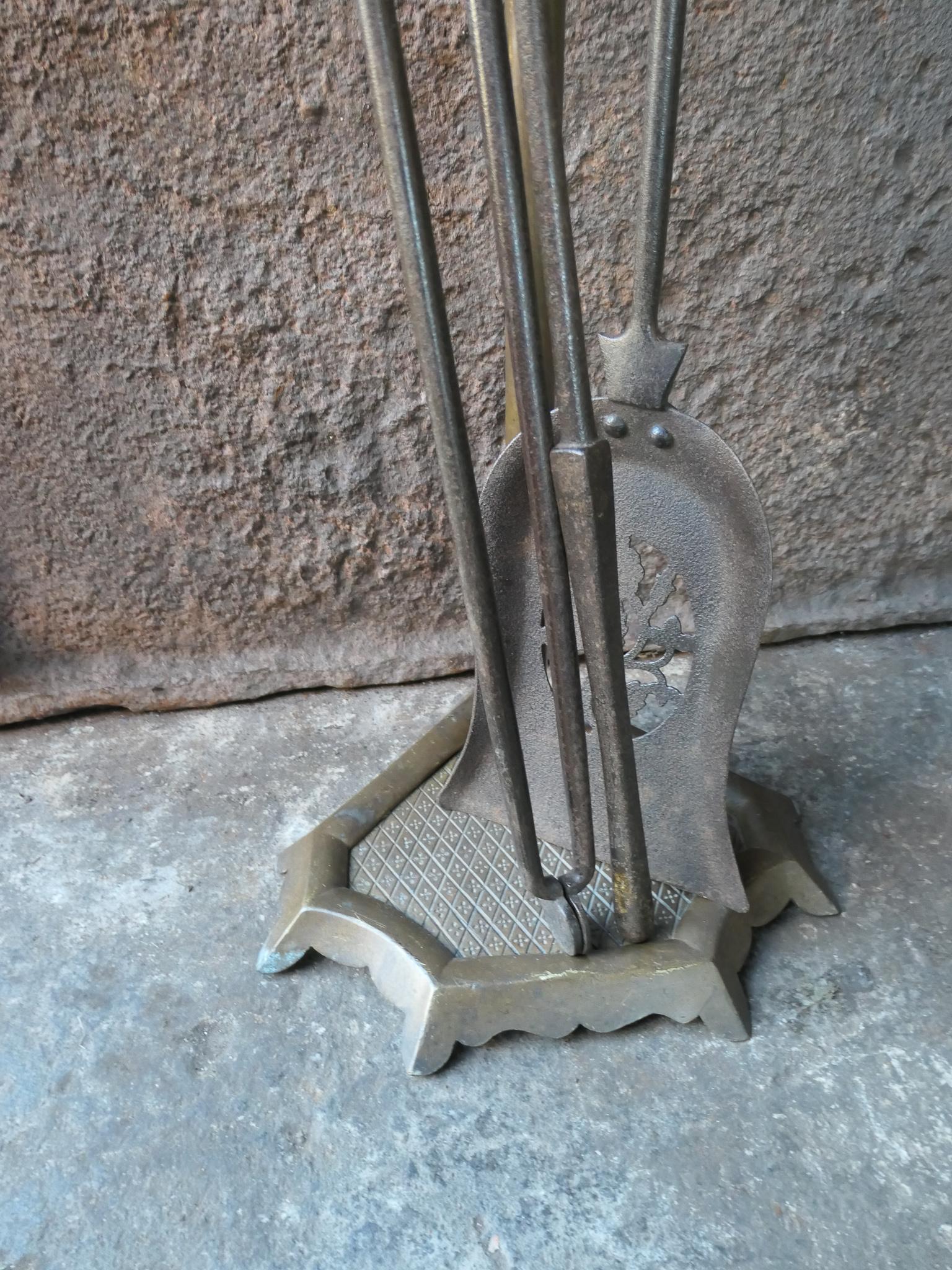 Iron English Victorian Fireplace Tools, 19th C For Sale