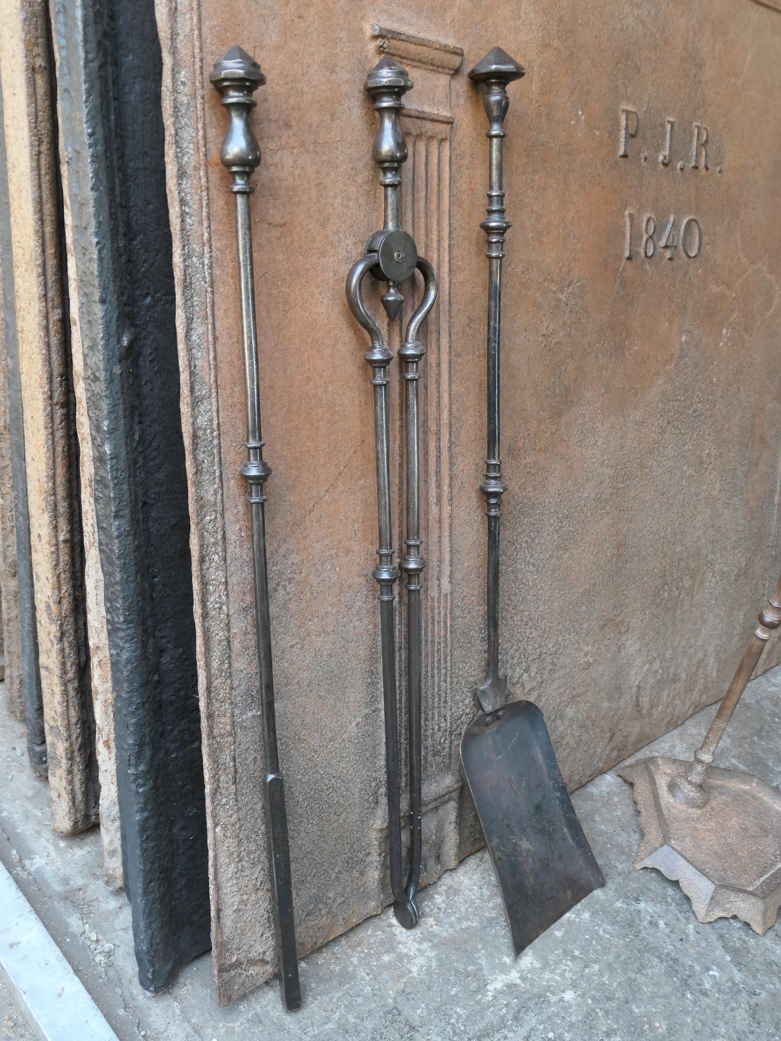 Outils ou ensemble de cheminée victorien anglais, 19e siècle en vente 5