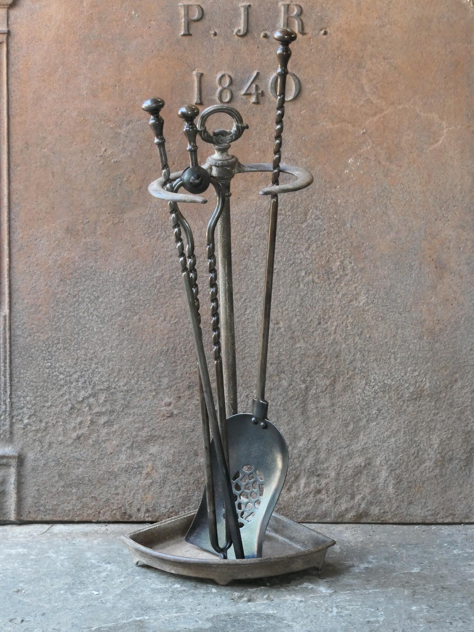 English Victorian Fireplace Tools or Companion Set, 19th Century  In Good Condition For Sale In Amerongen, NL
