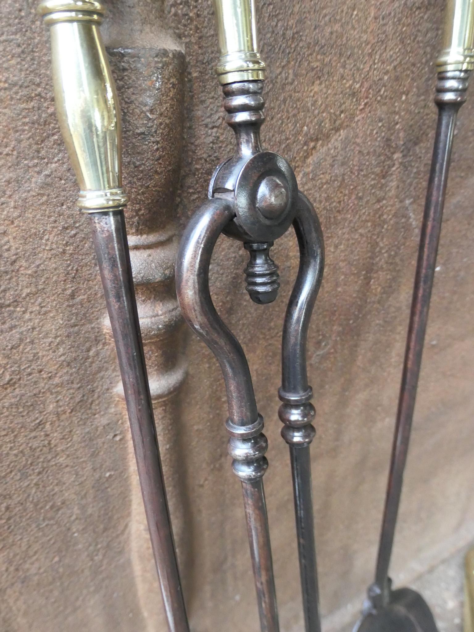 English Victorian Fireplace Tools or Companion Set, 20th Century  For Sale 10