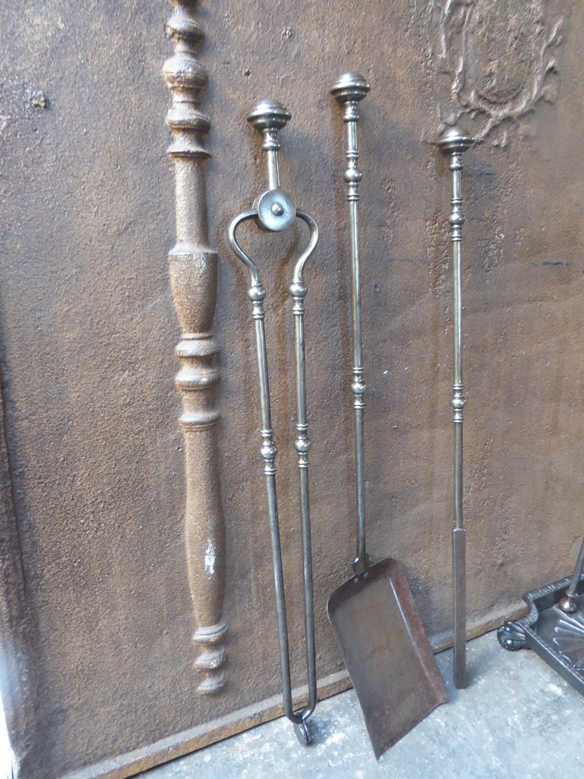 English Victorian Fireplace Tools or Fire Tools, 19th Century 3