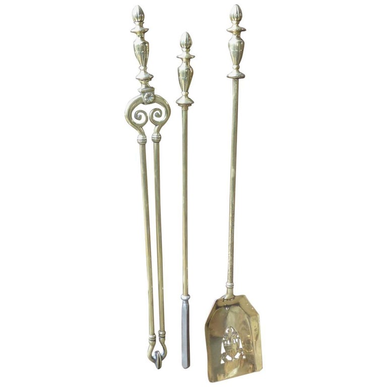 Lot d'outils de cheminée anglais en laiton - SA