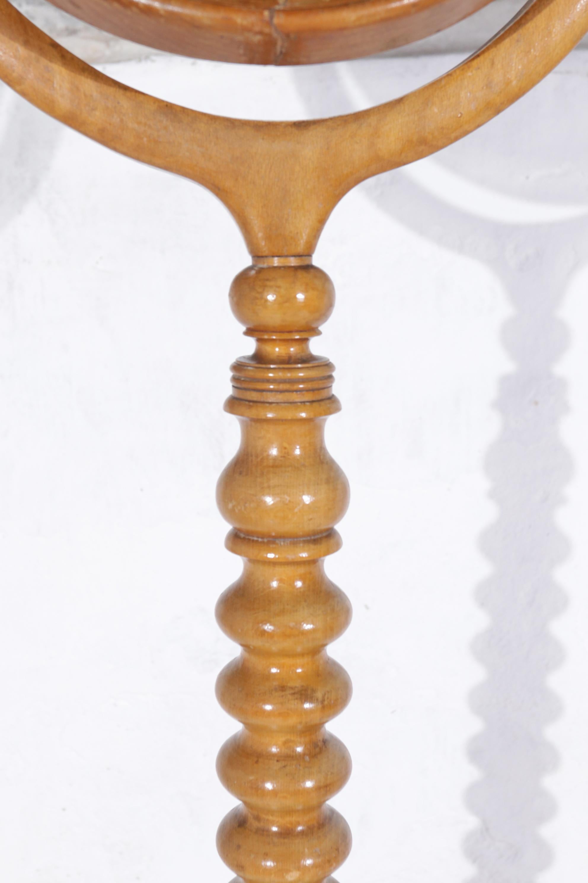 Espejo flotante victoriano inglés de madera de frutal Inglés en venta