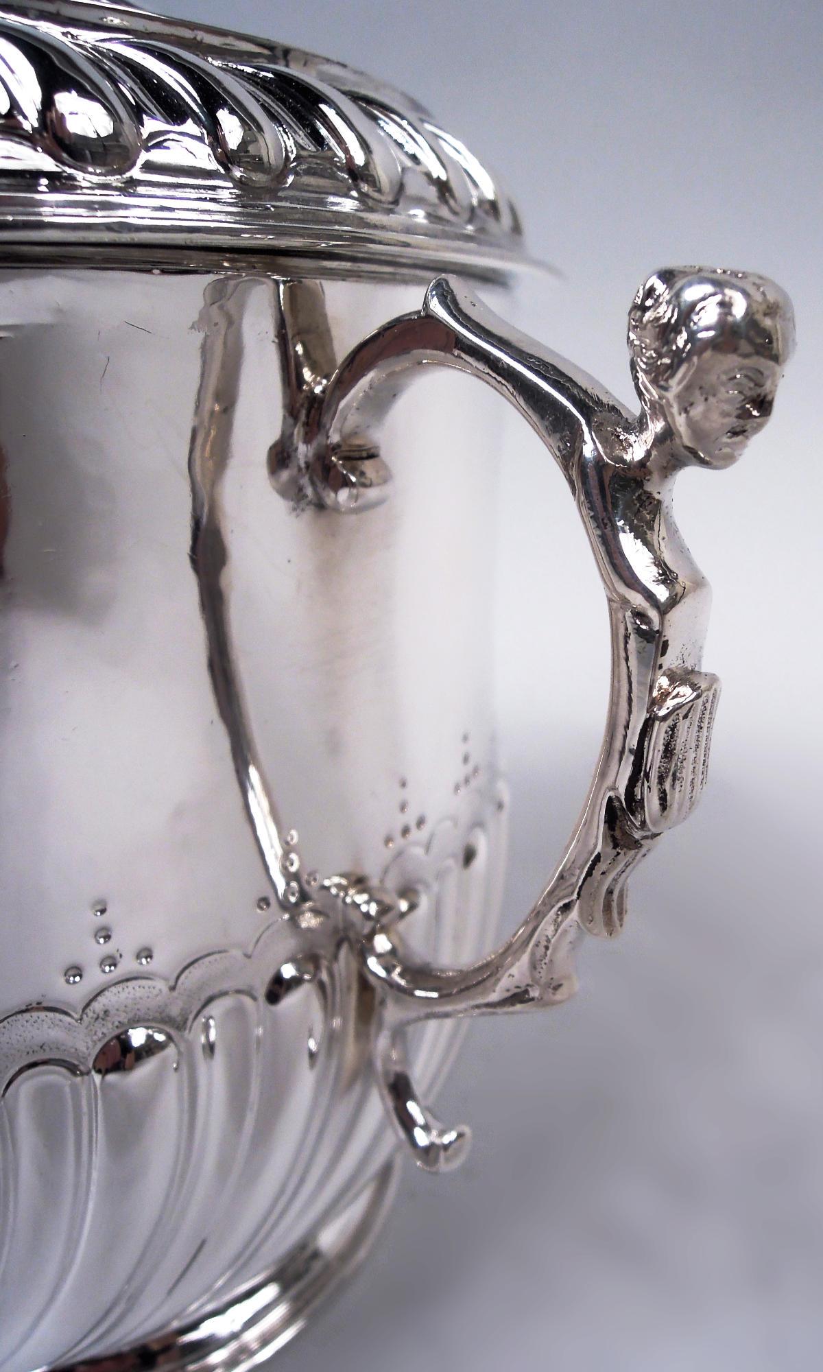 Argento Urna coperta d'argento inglese vittoriana georgiana classica Britannia, 1894 in vendita