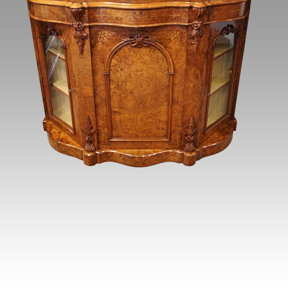 English Victorian Inlaid Walnut Side Cabinet, circa 1870 For Sale 1