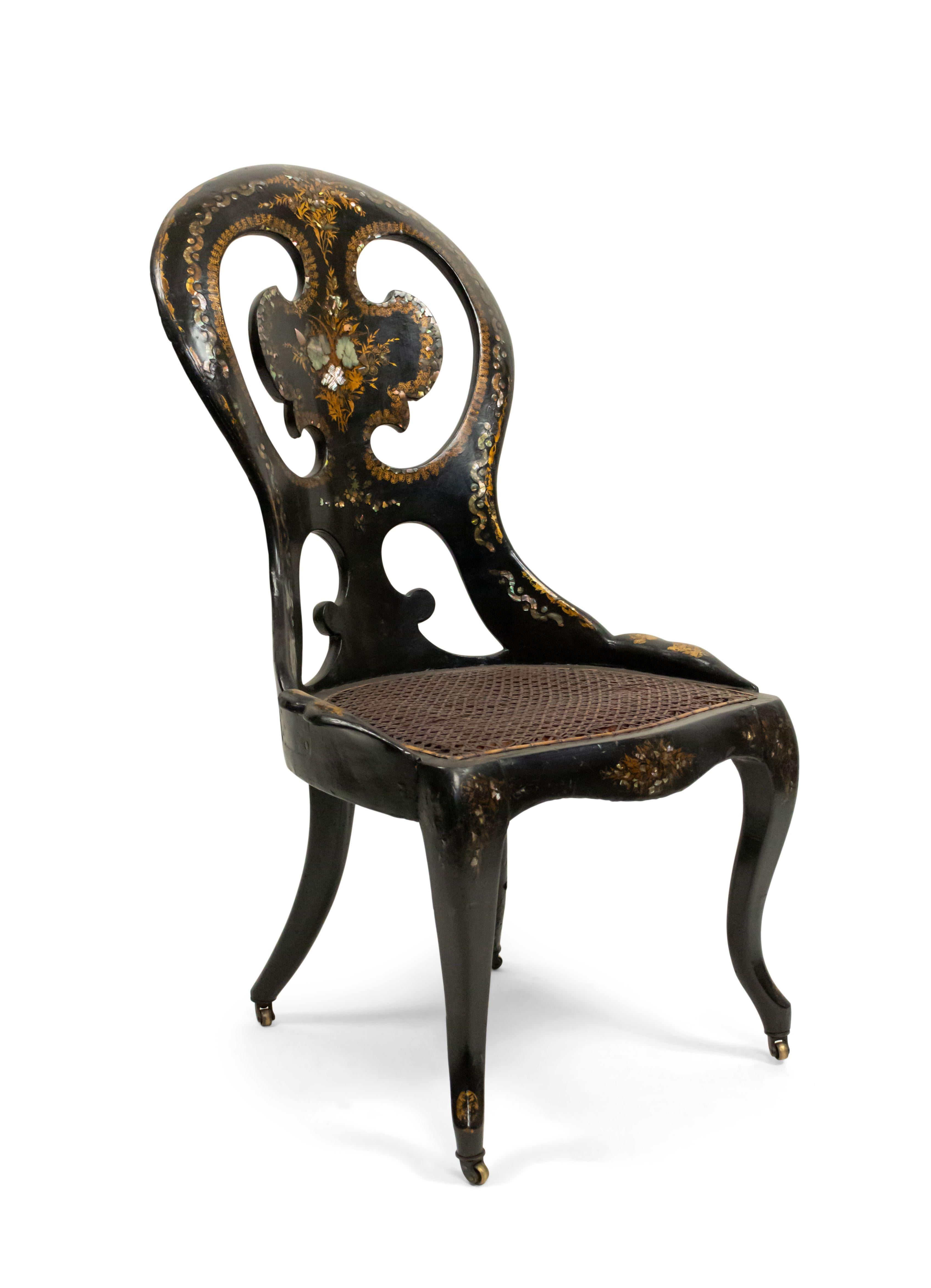 English Victorian Lacquered Side Chair In Good Condition For Sale In New York, NY