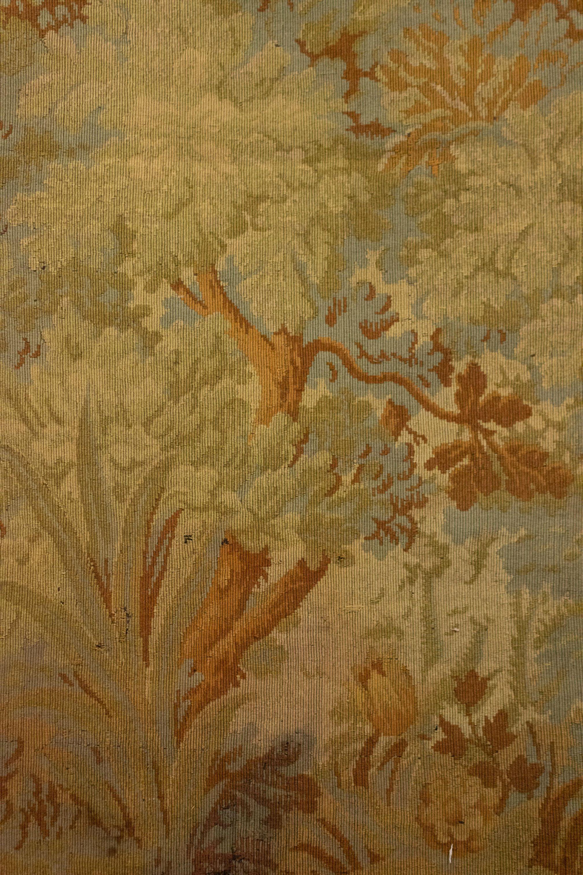 English Victorian Late 19th Century Foliate Tapestry In Good Condition For Sale In New York, NY