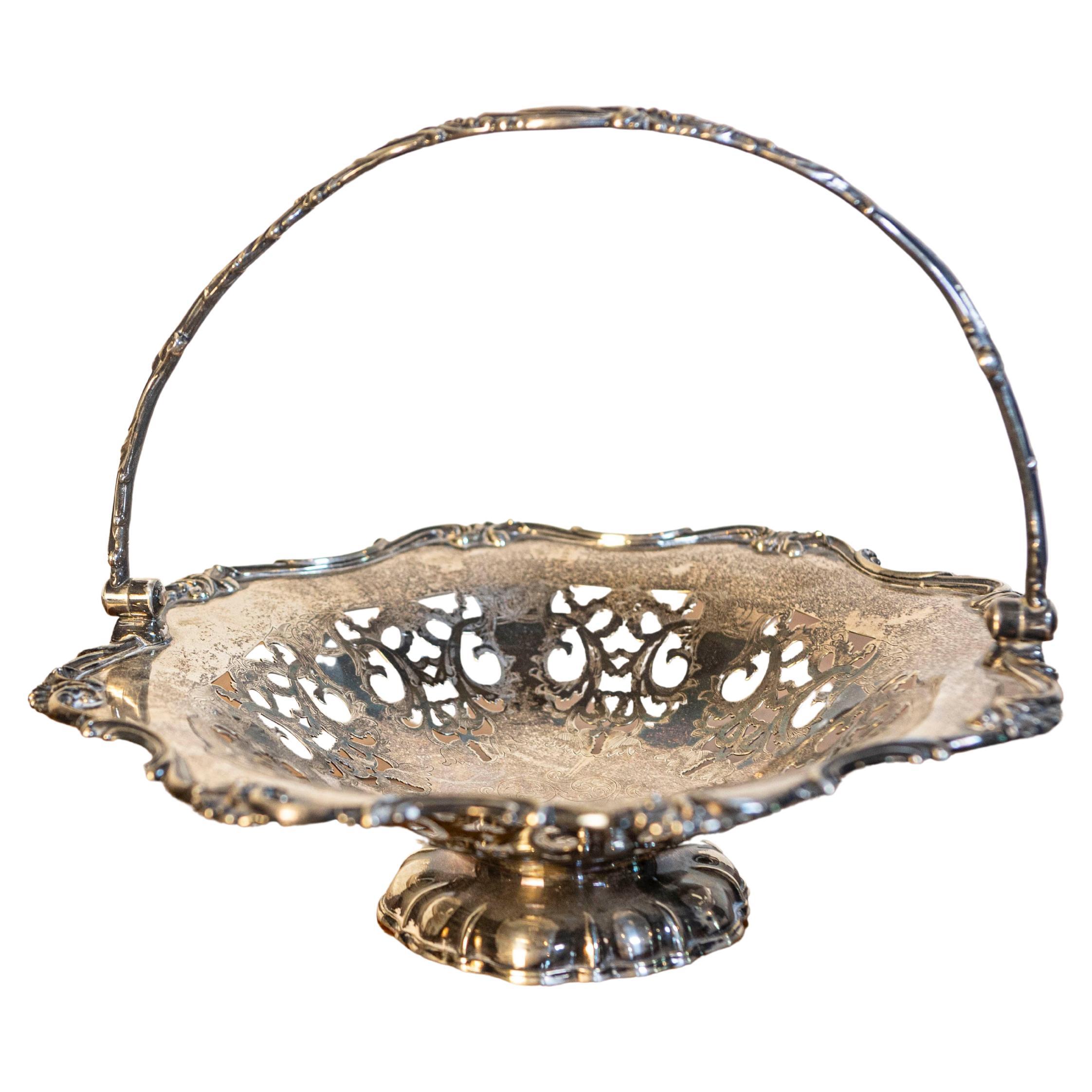 Cesta de plata inglesa victoriana de finales del siglo XIX para pasteles Melvin Pratt con asa en venta