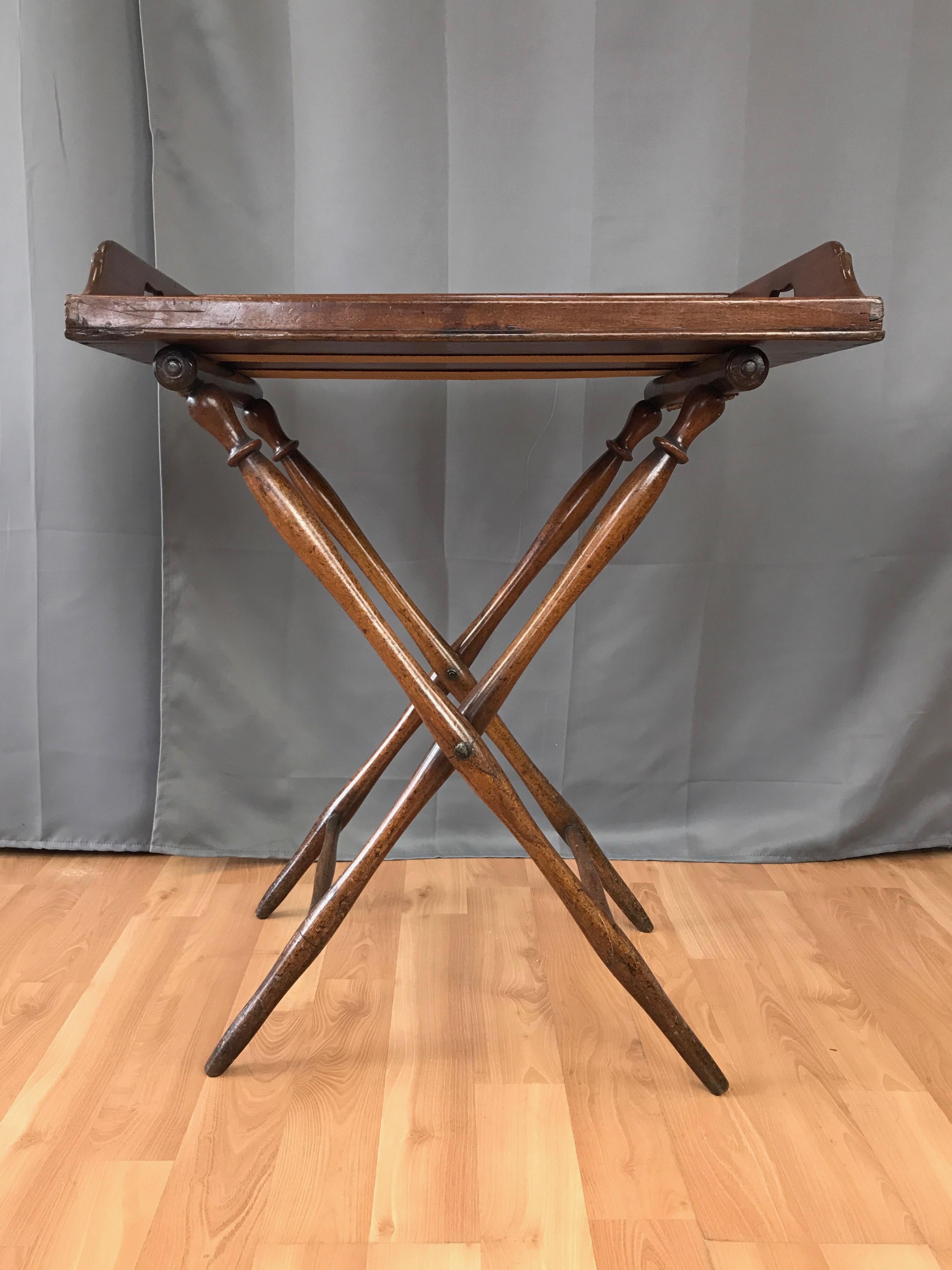 English Victorian Mahogany Butler’s Tray Table with Folding Base In Fair Condition In San Francisco, CA