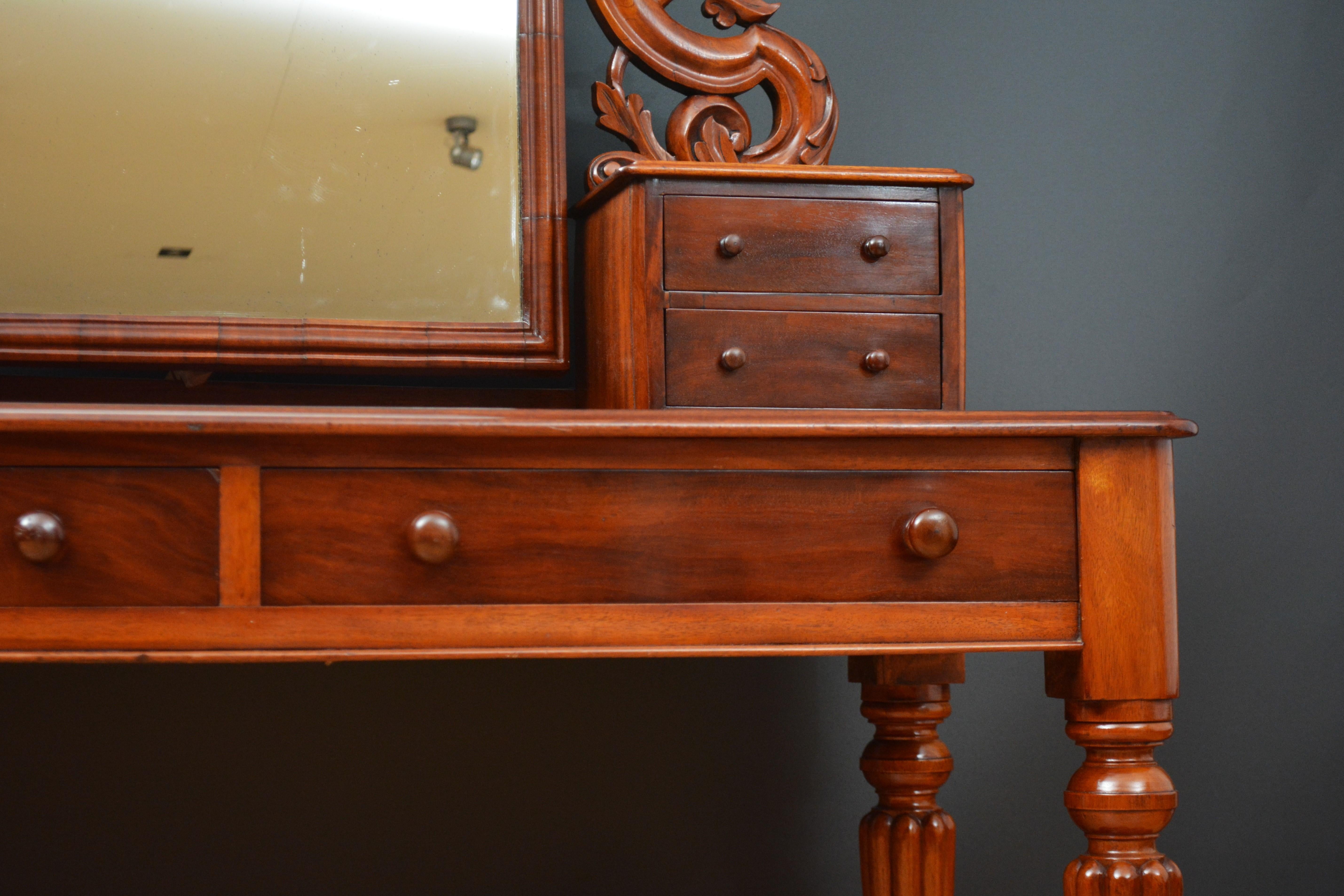 English Victorian Mahogany Dressing Table For Sale 9