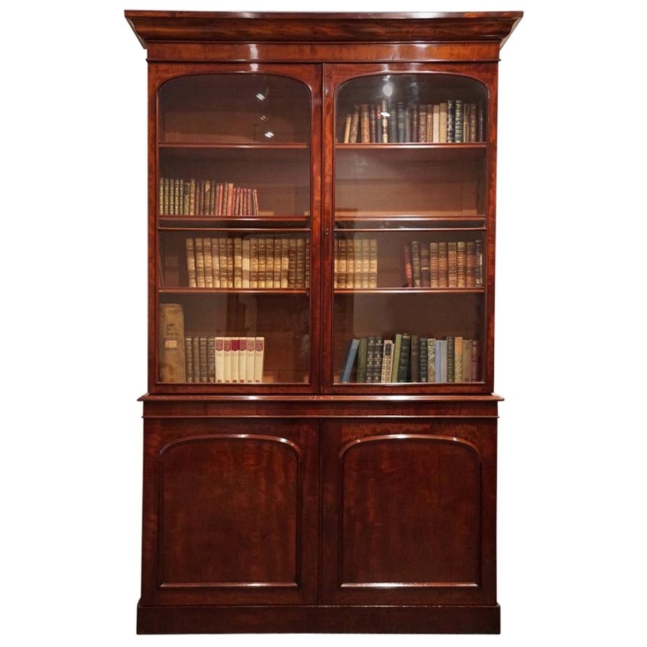 English Victorian mahogany library bookcase, circa 1860 For Sale