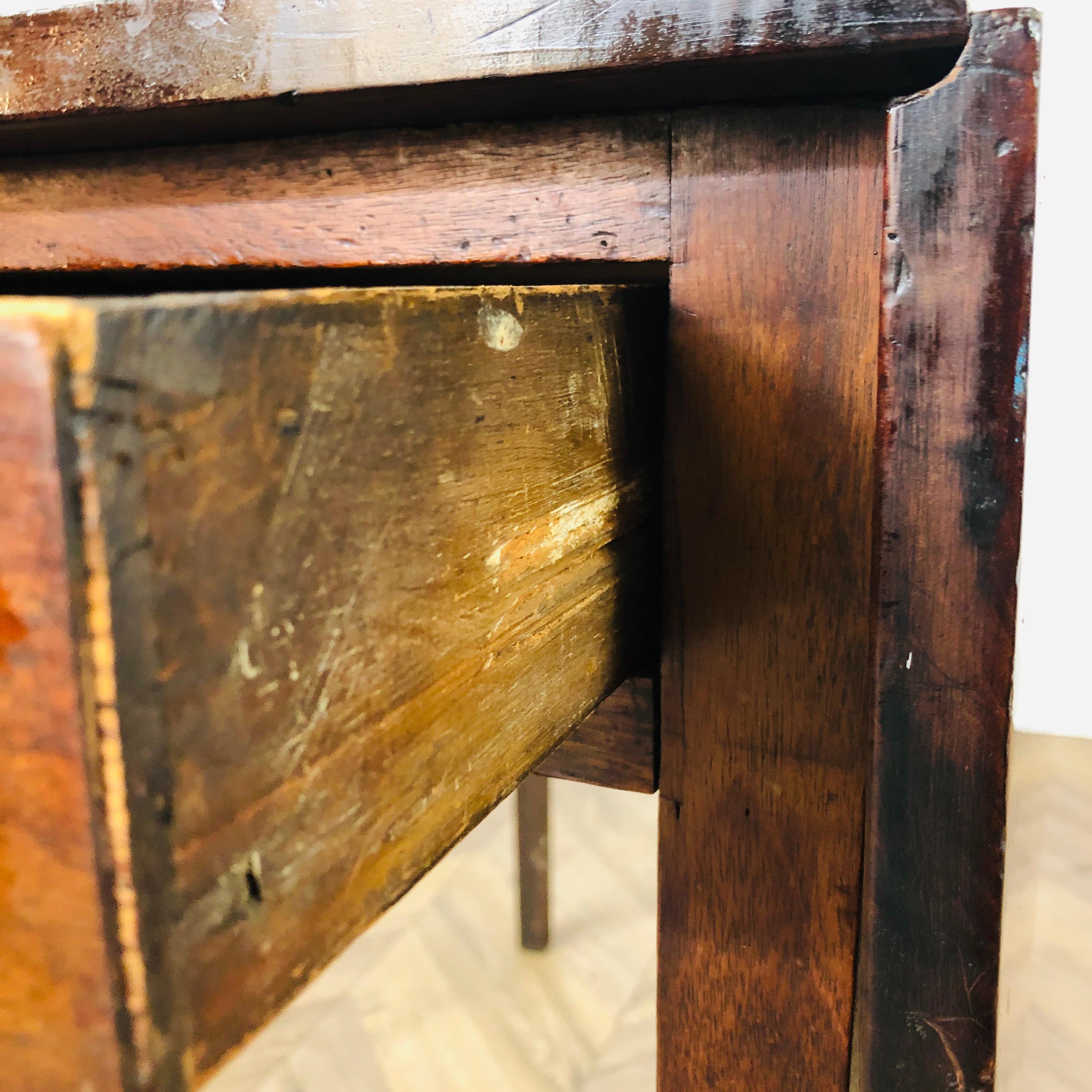 English Victorian Mahogany Pembroke Table For Sale 3